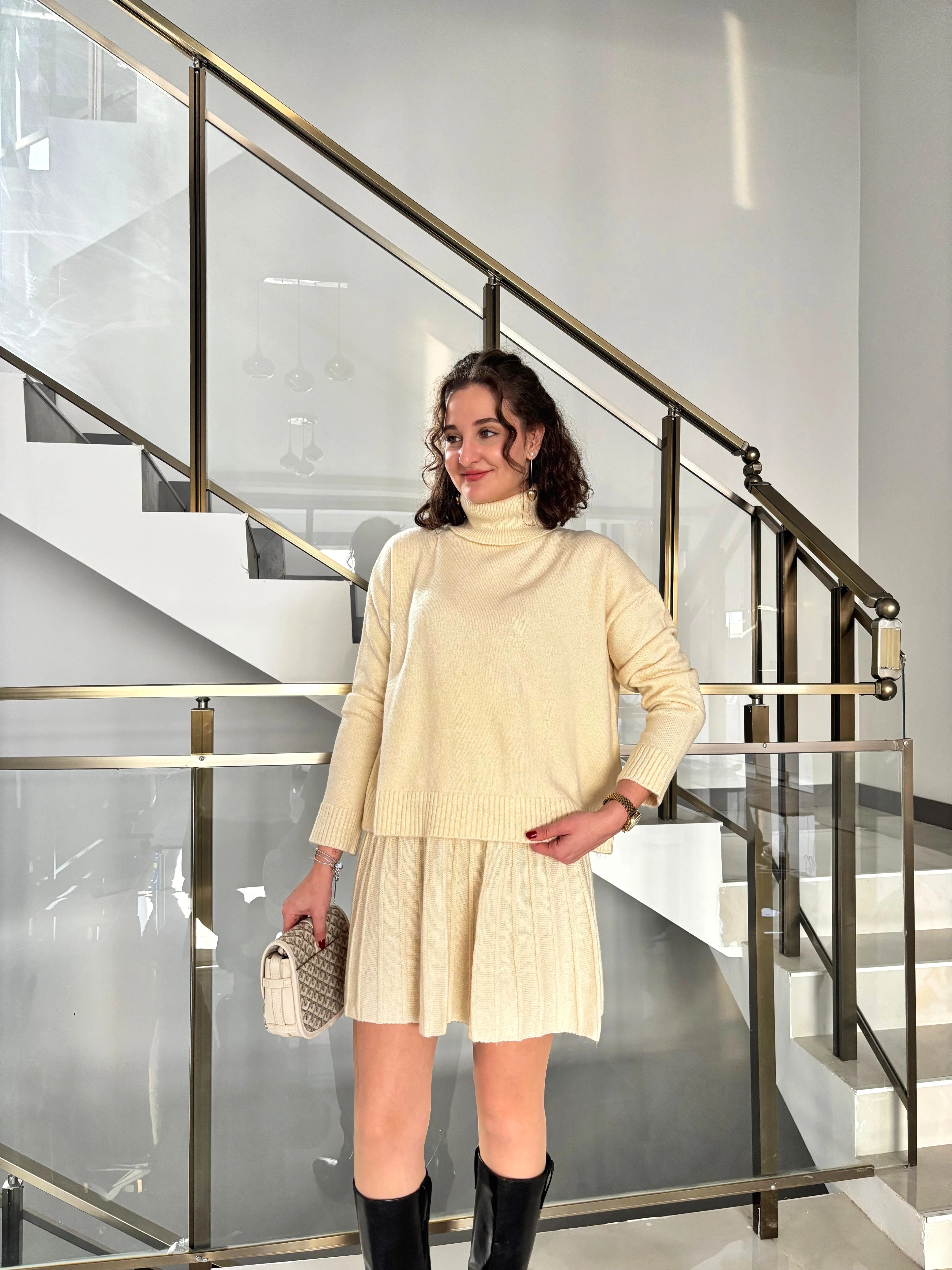 Boğazlı Kazak Etekli Triko Takım - Krem