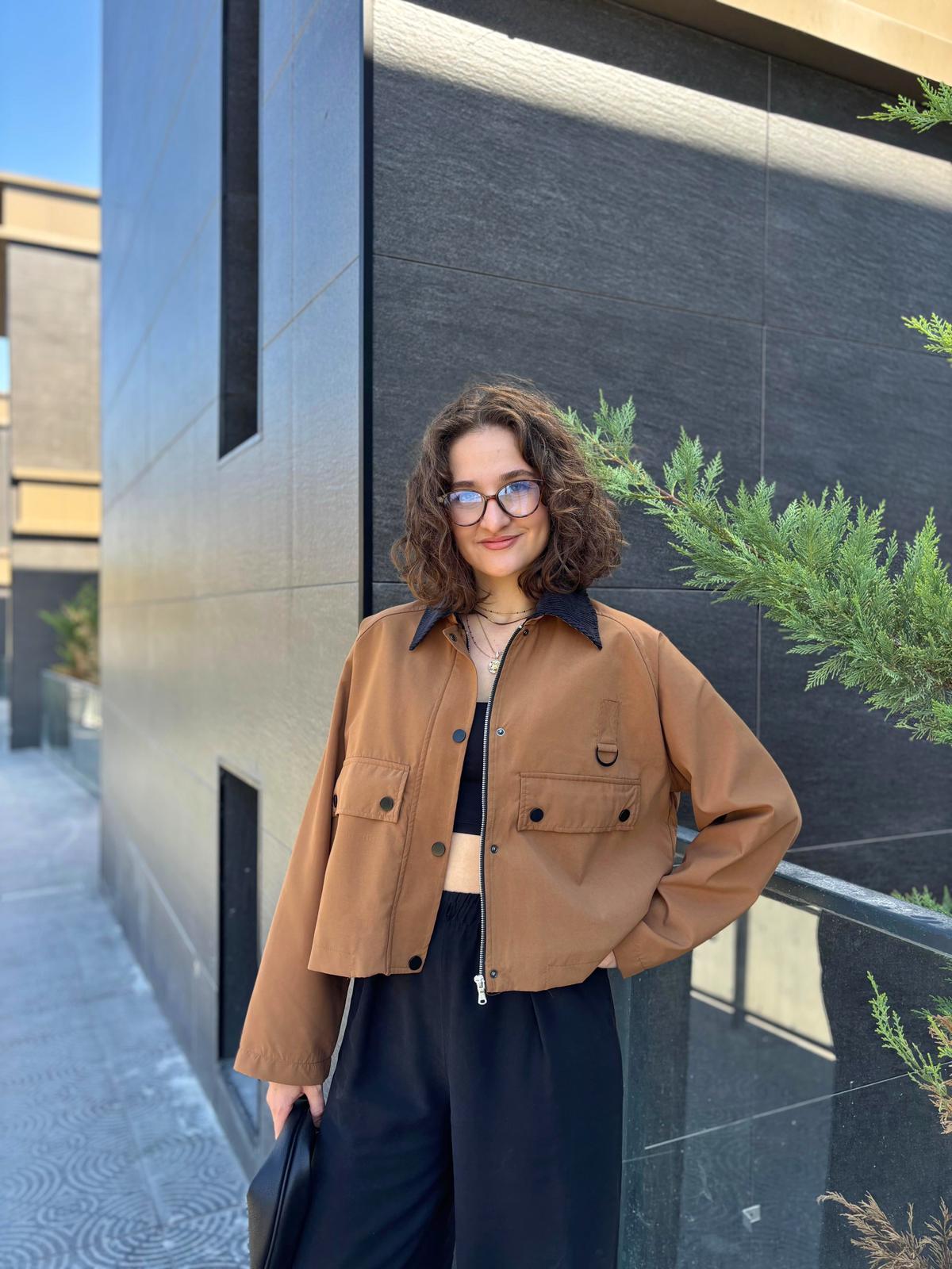 Marka Model Kadife Yaka Trenç