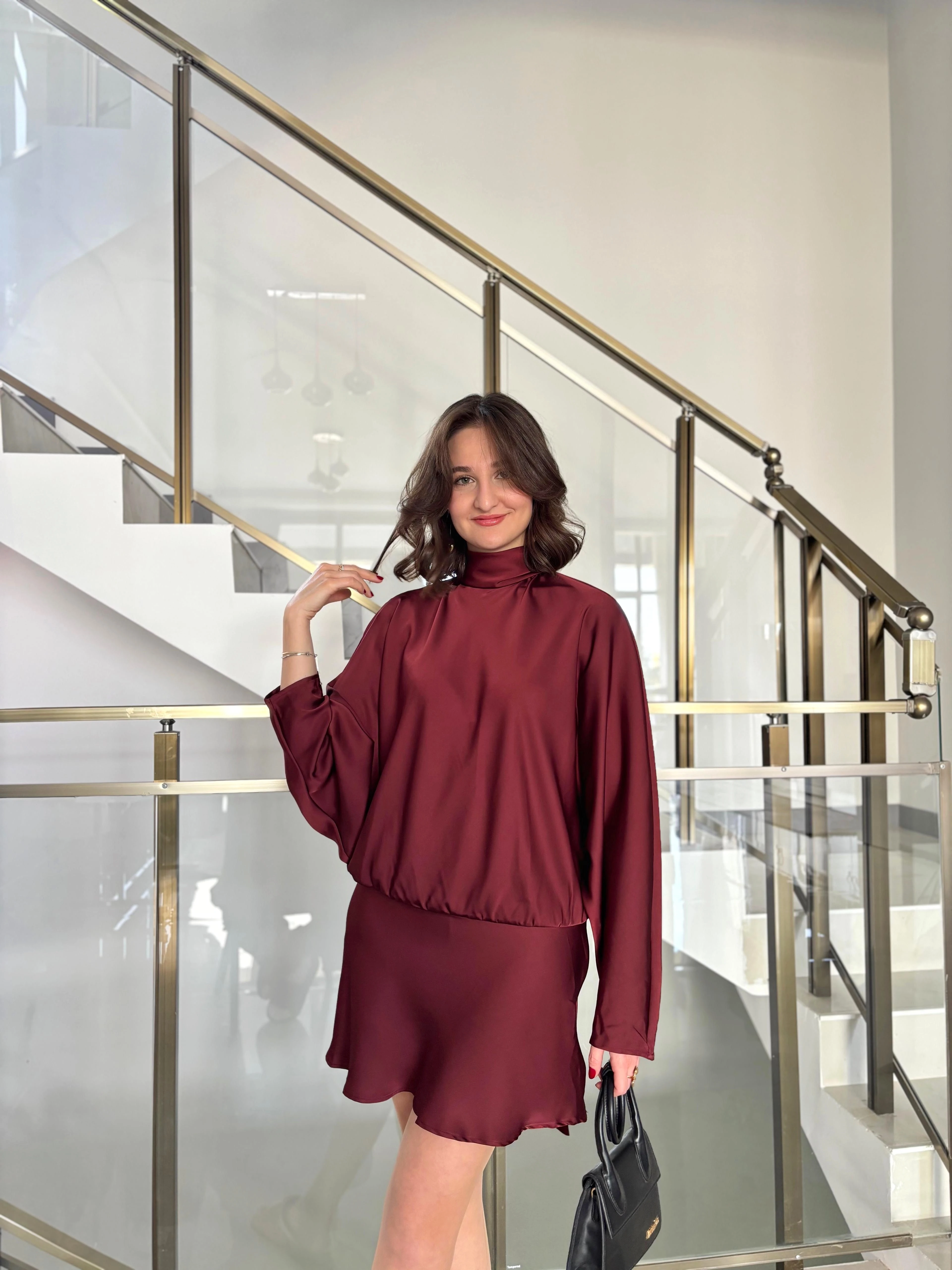 Yaras Kol Dökümlü Saten Elbise 