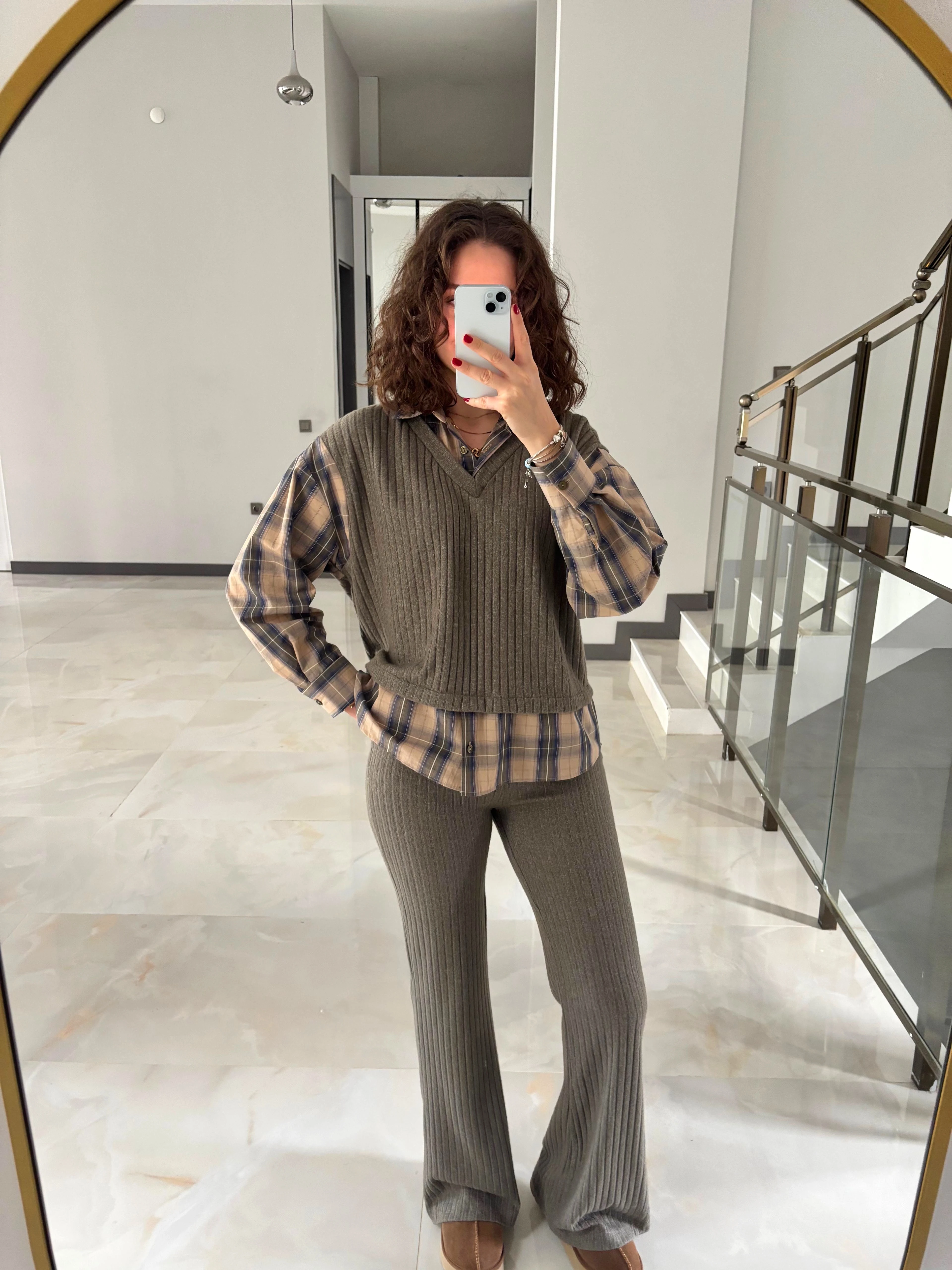 Gömlek Detaylı Triko Pantolon Takım