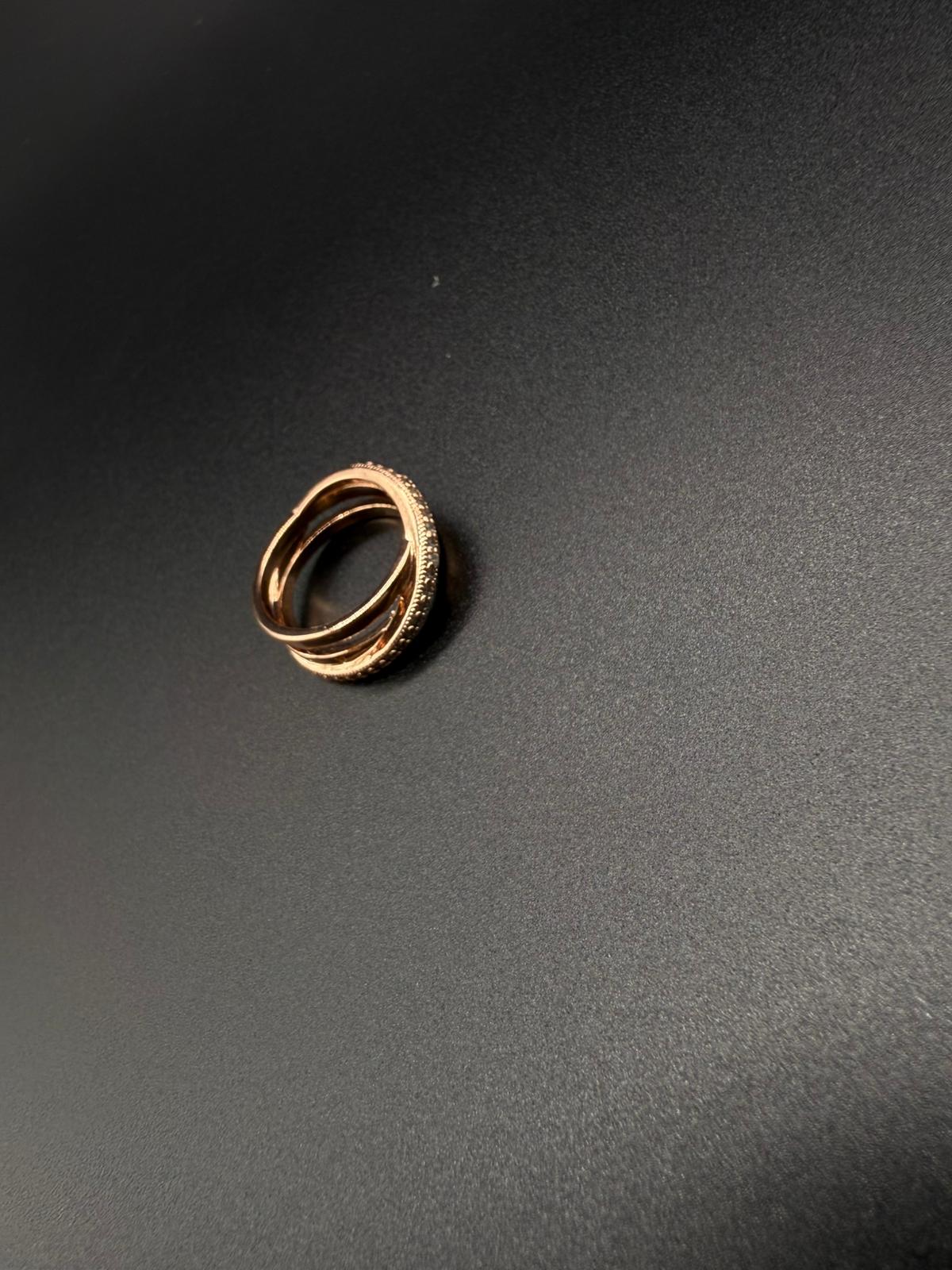 Çapraz rose baget yüzük 