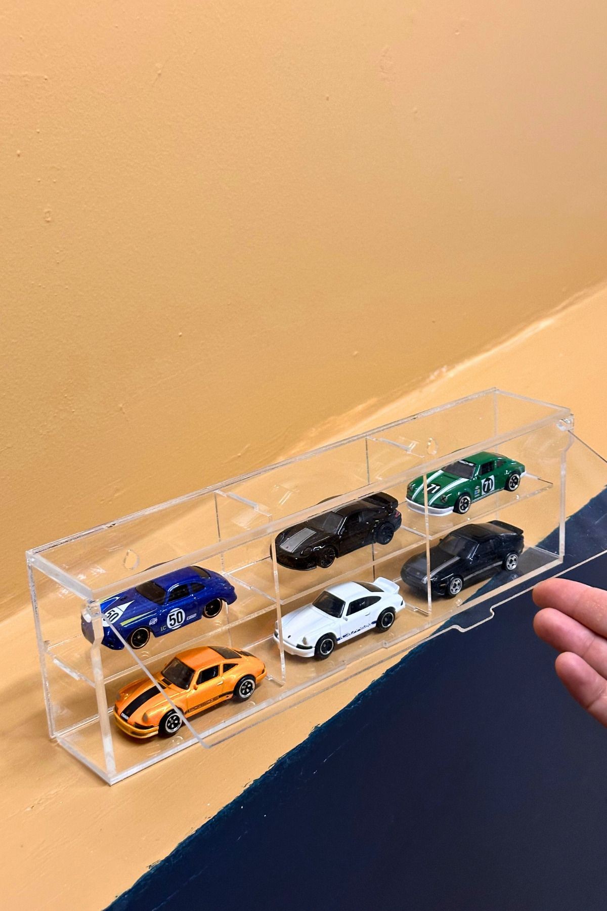 Kapaklı Hot Wheels Araba Rafı Pleksi 6 Araçlık Model Sergileme