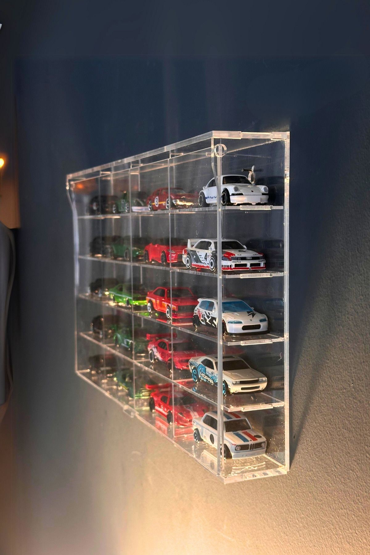 Kapaklı Hot Wheels Araba Rafı Pleksi 20 Araçlık Model Sergileme