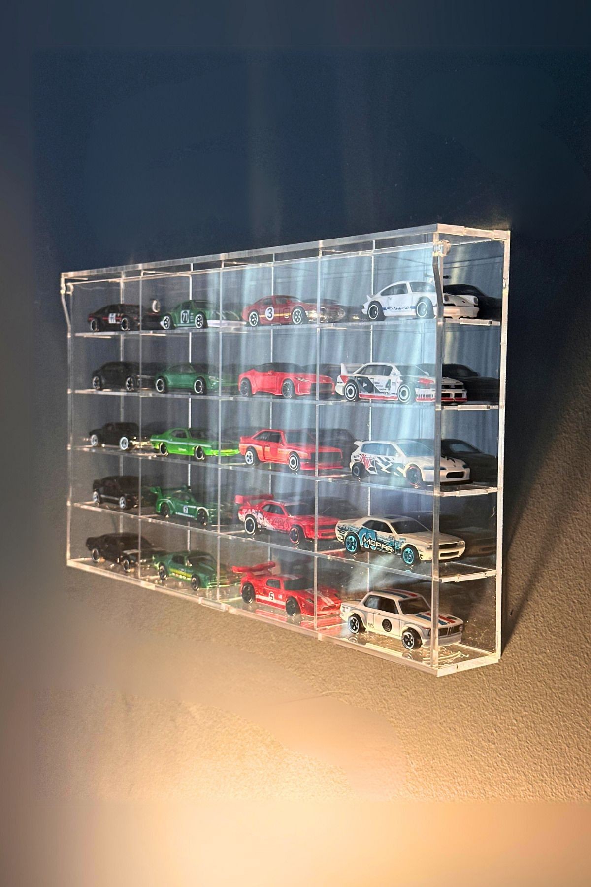 Kapaklı Hot Wheels Araba Rafı Pleksi 20 Araçlık Model Sergileme