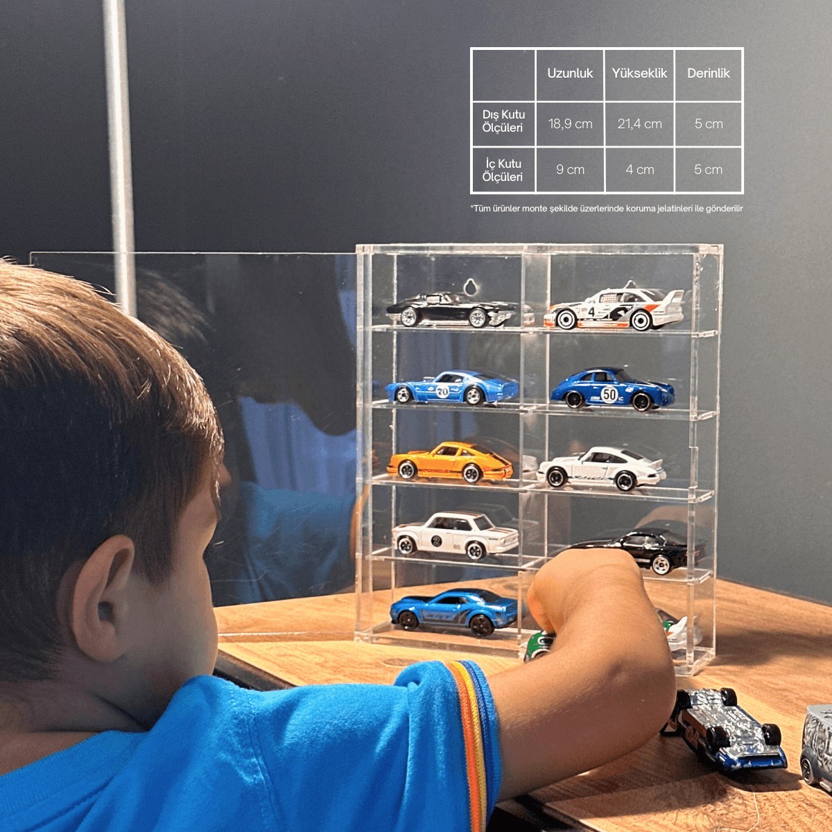 10’lu kapaklı Pleksi raf +10 adet regular Hot wheels