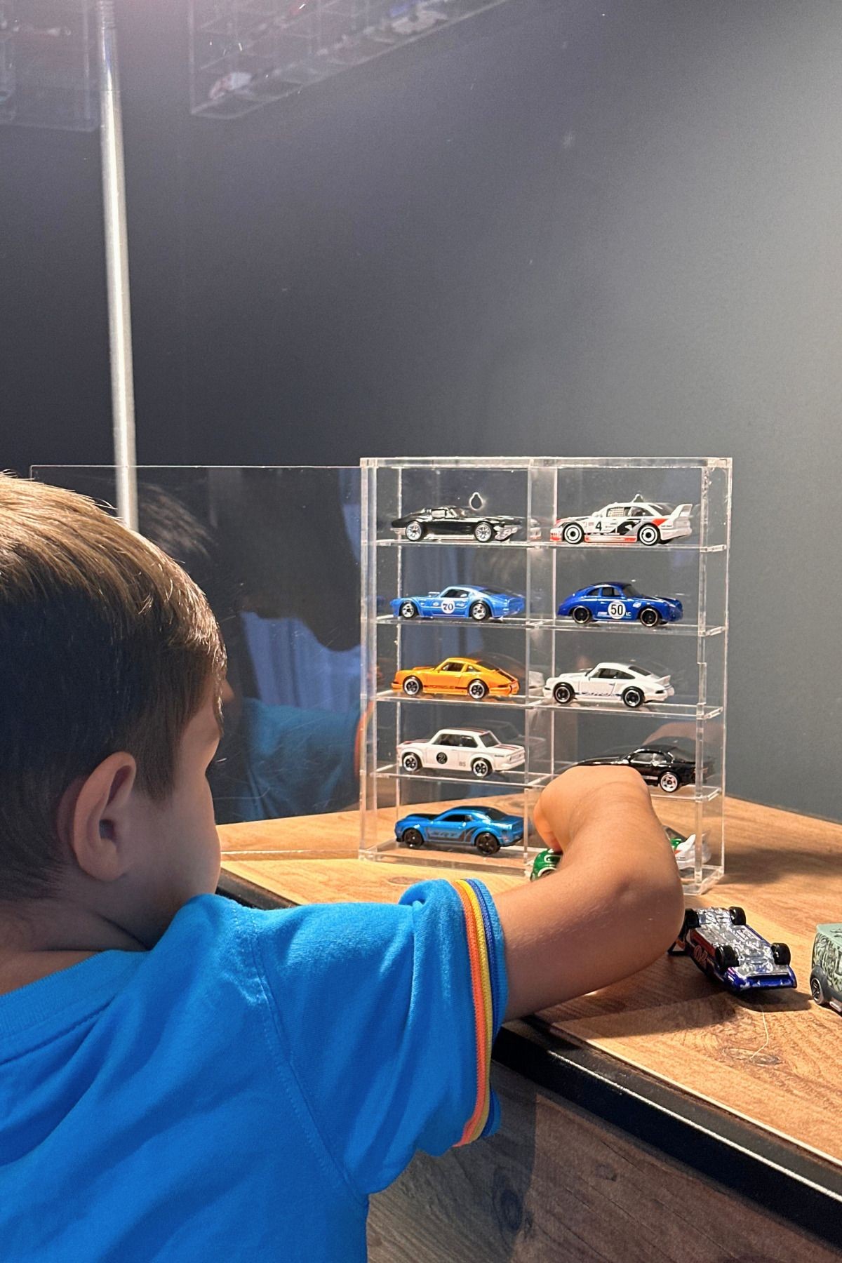 10'Lu Pleksi Kapaklı Model Araç Diecast Araba Sergileme Rafı