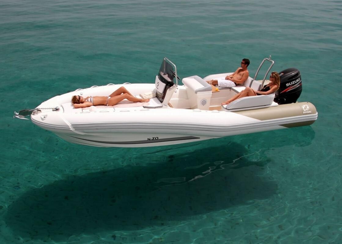 Zodiac N-Zo 680 Şişme Bot + Suzuki 250 HP Deniz Motoru