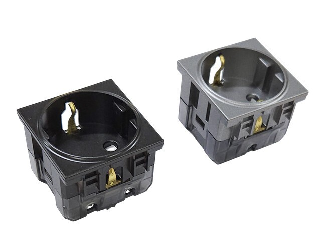 Mono Elektrik 2M Çocuk Korumalı Topraklı Priz M+K