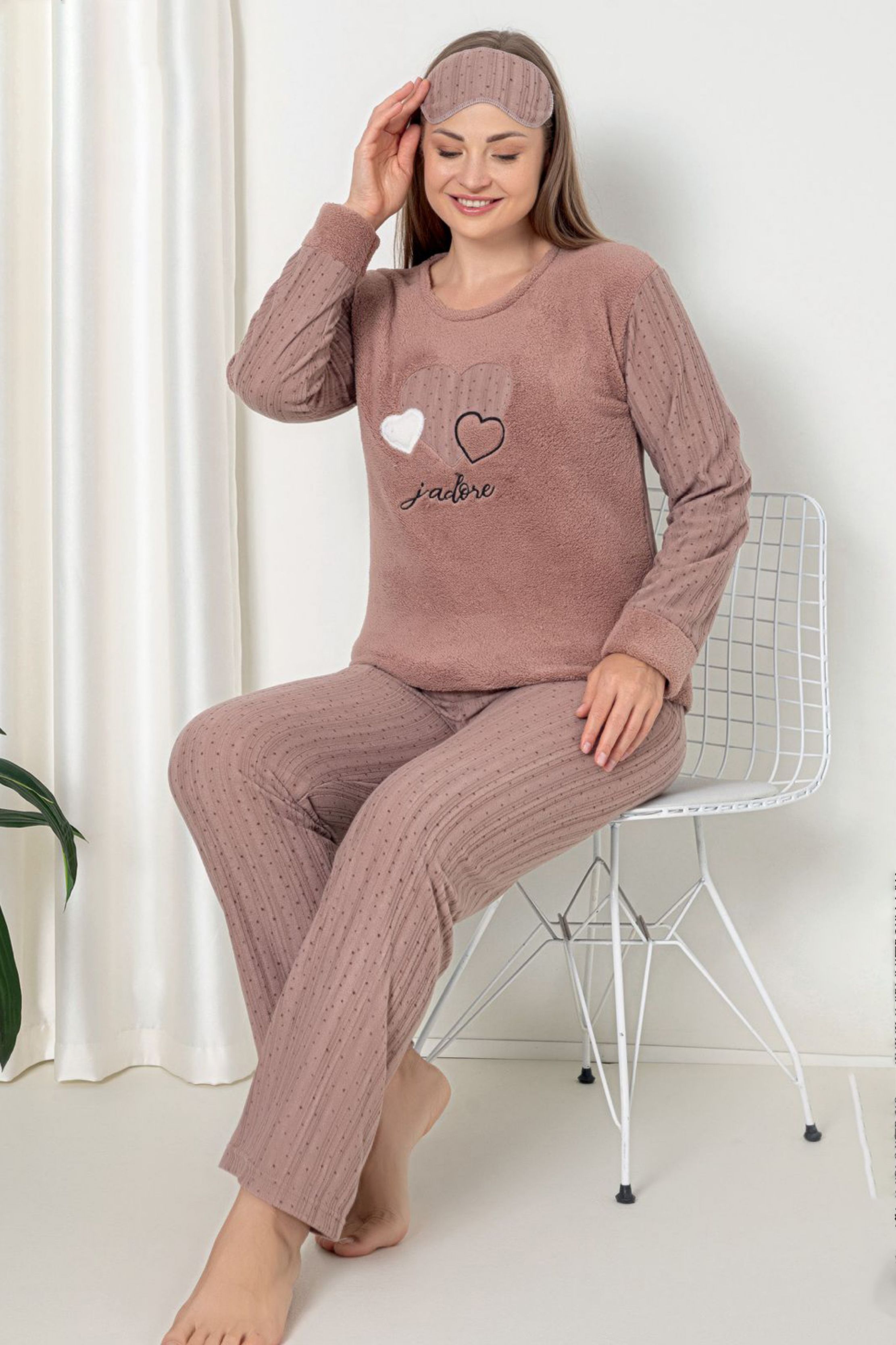 Fawn 5102 Peluş Welsoft Polar Kışlık Kalp Nakışlı Büyük Beden Kadın Pijama Takımı - Vizon