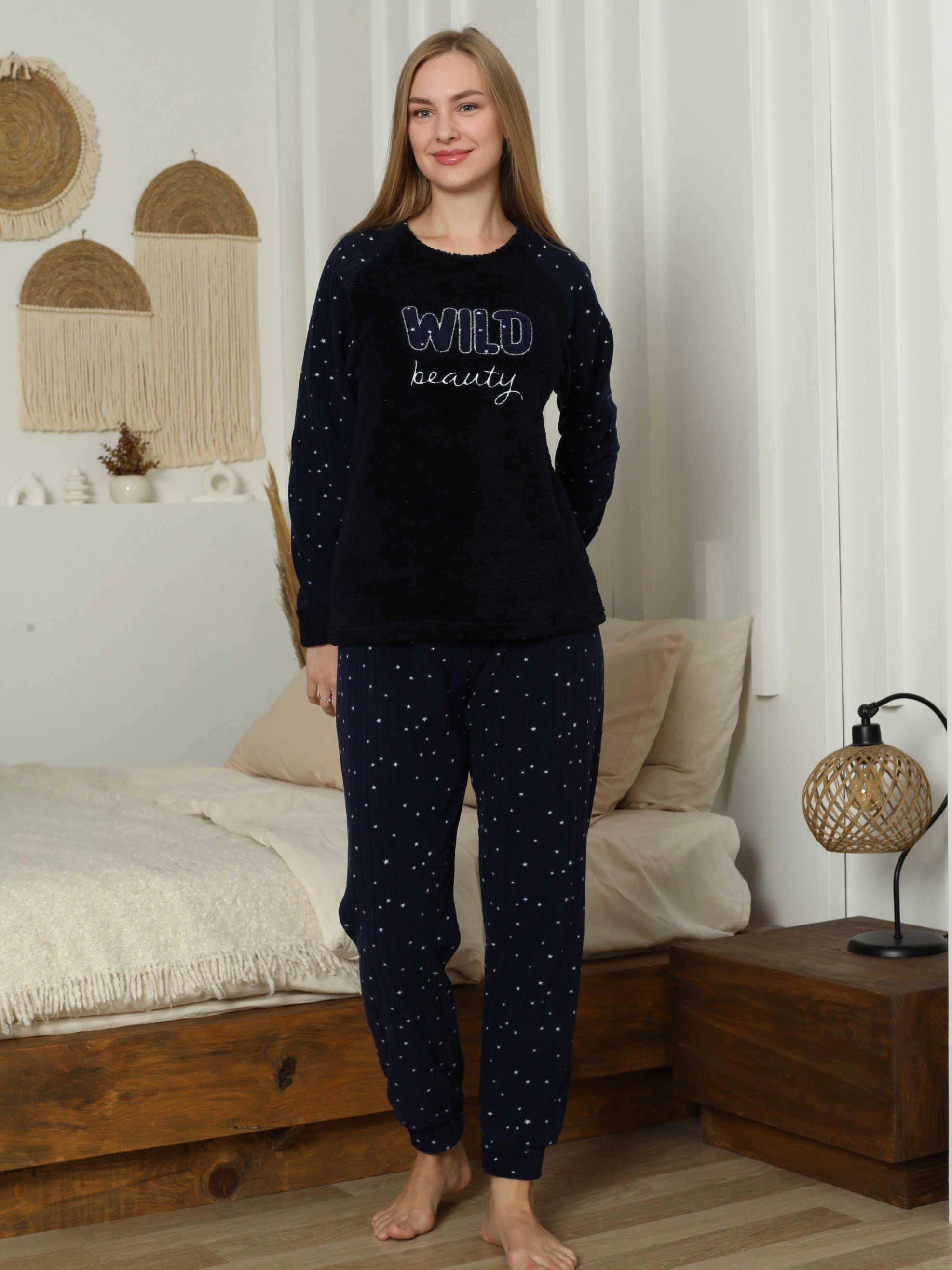 Fawn 3304 Peluş Welsoft Polar Kışlık Yumoş WILD Yazılı Kadın Pijama Takımı