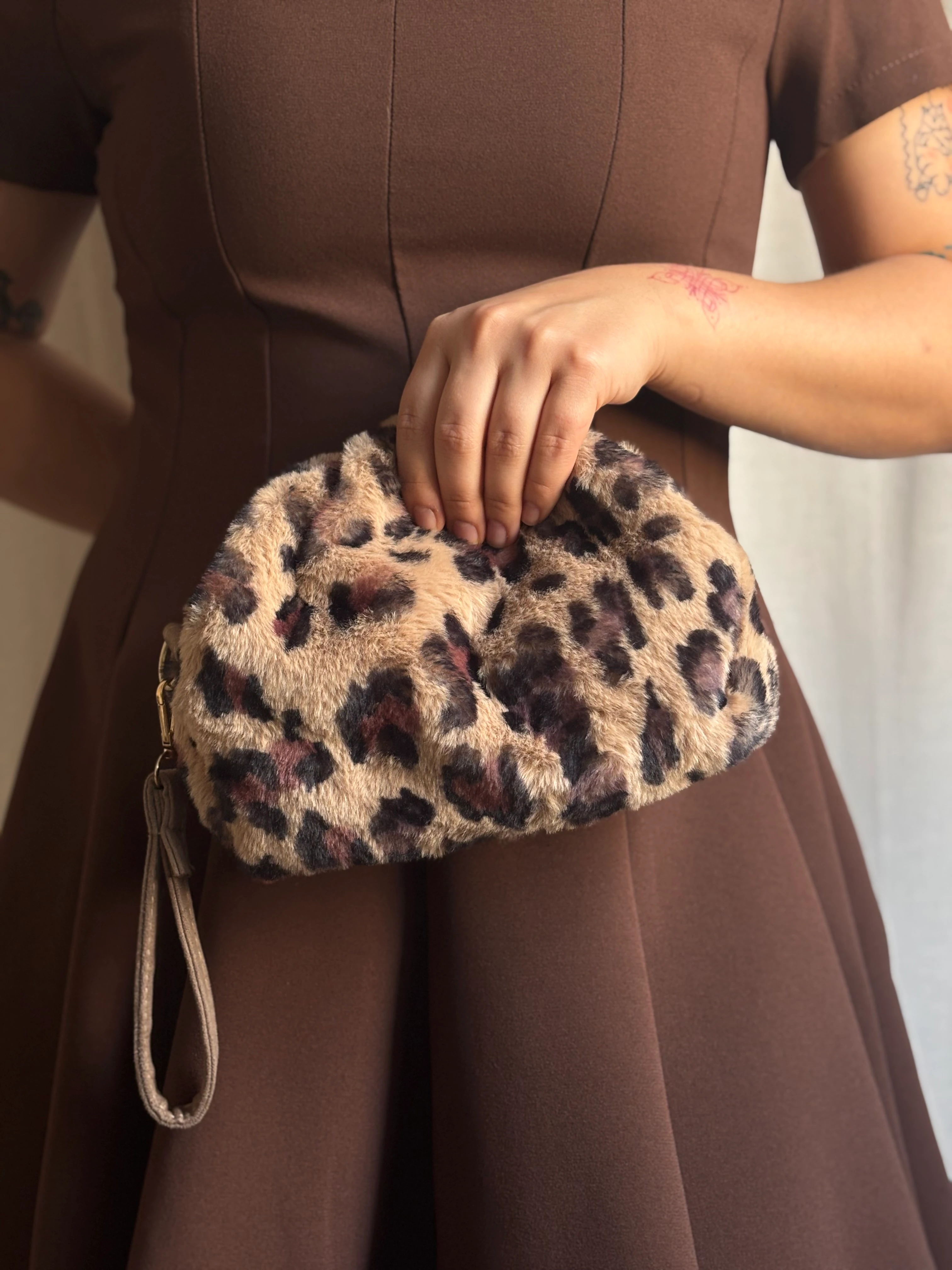 Leopar Desenli Puf Çanta