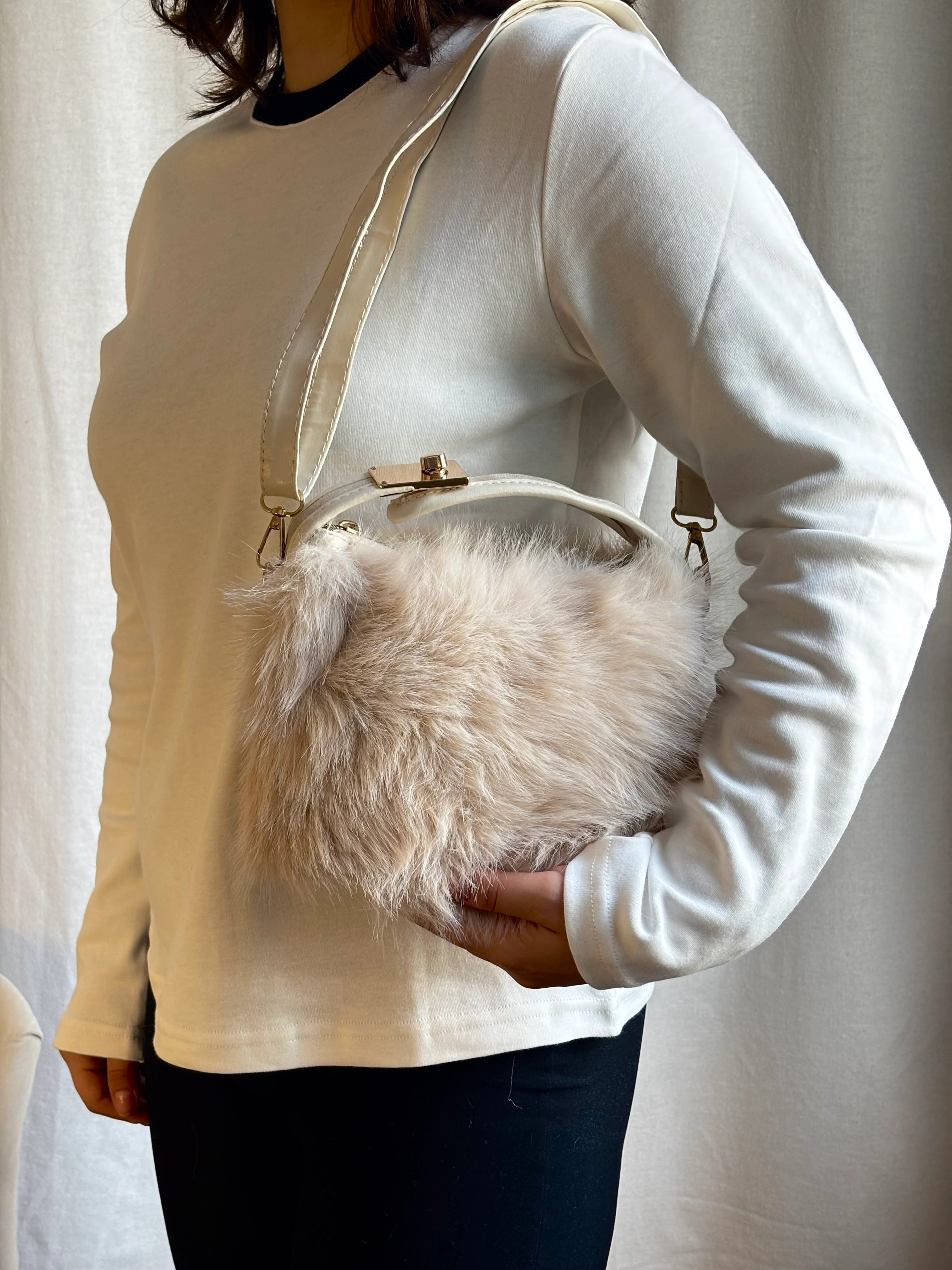 Gold Kilit Detaylı Puf Çanta - Krem