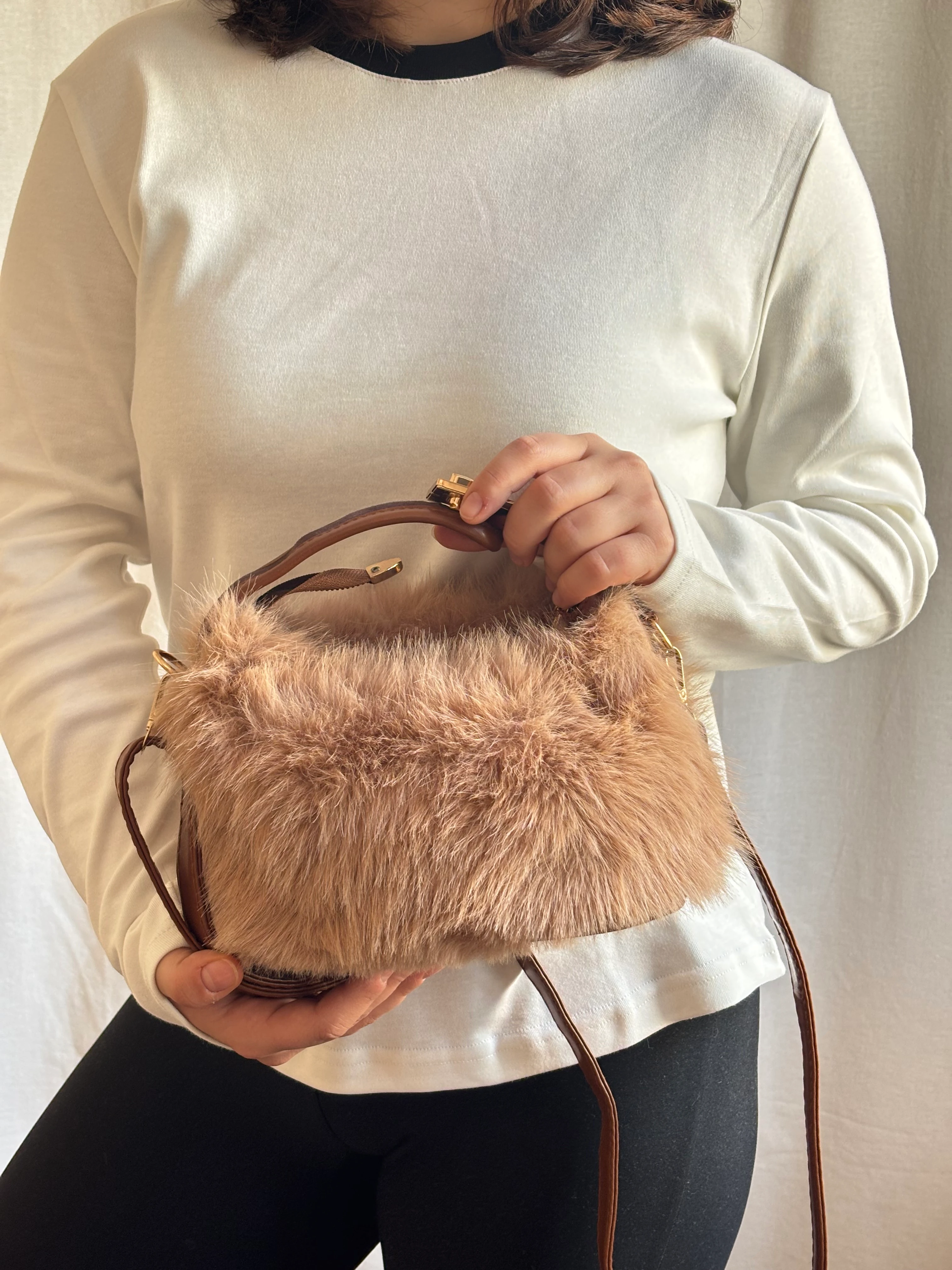 Gold Kilit Detaylı Puf Çanta - Kahverengi