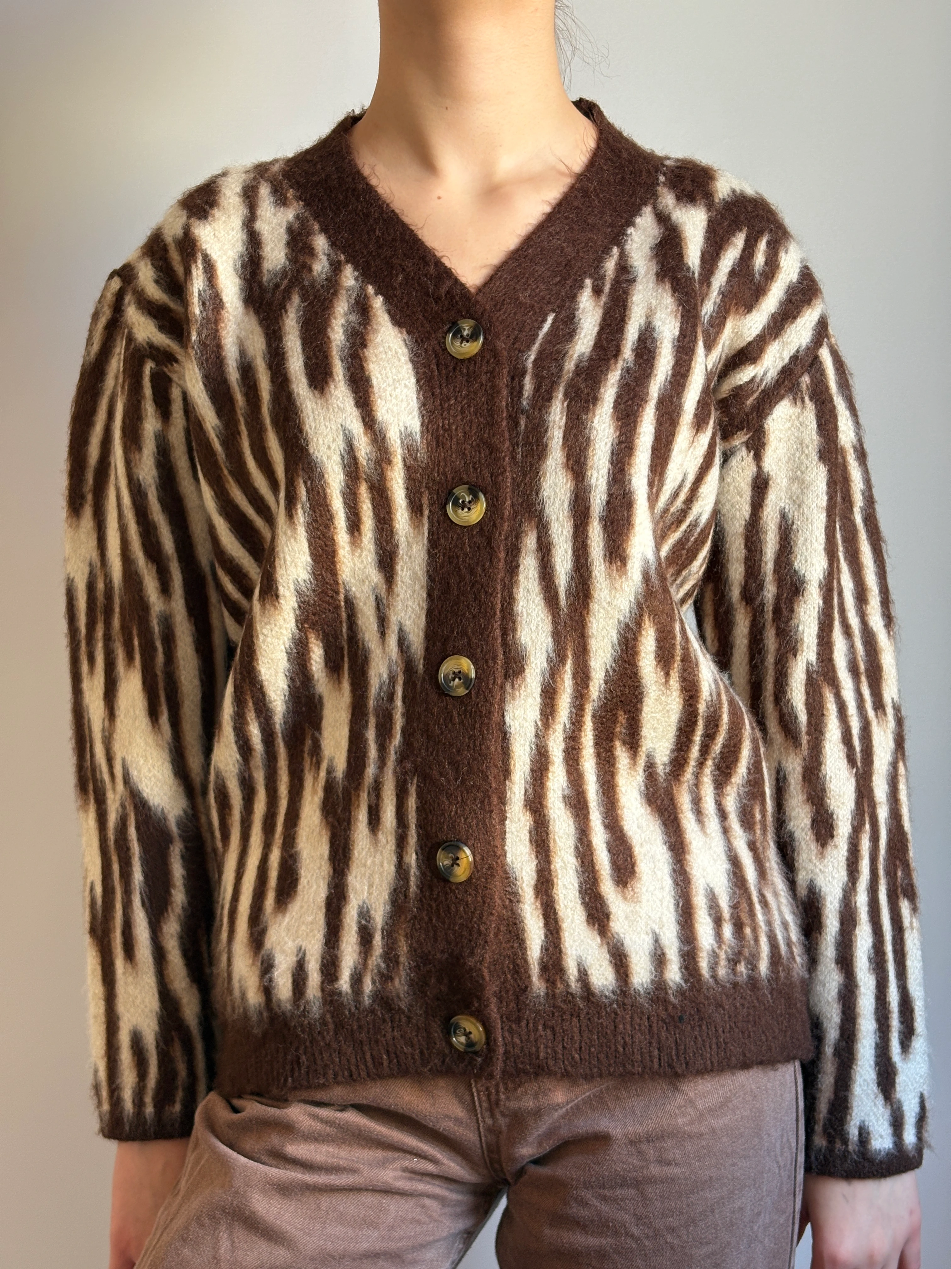 Zebra Desenli Yumoş Düğmeli Hırka 