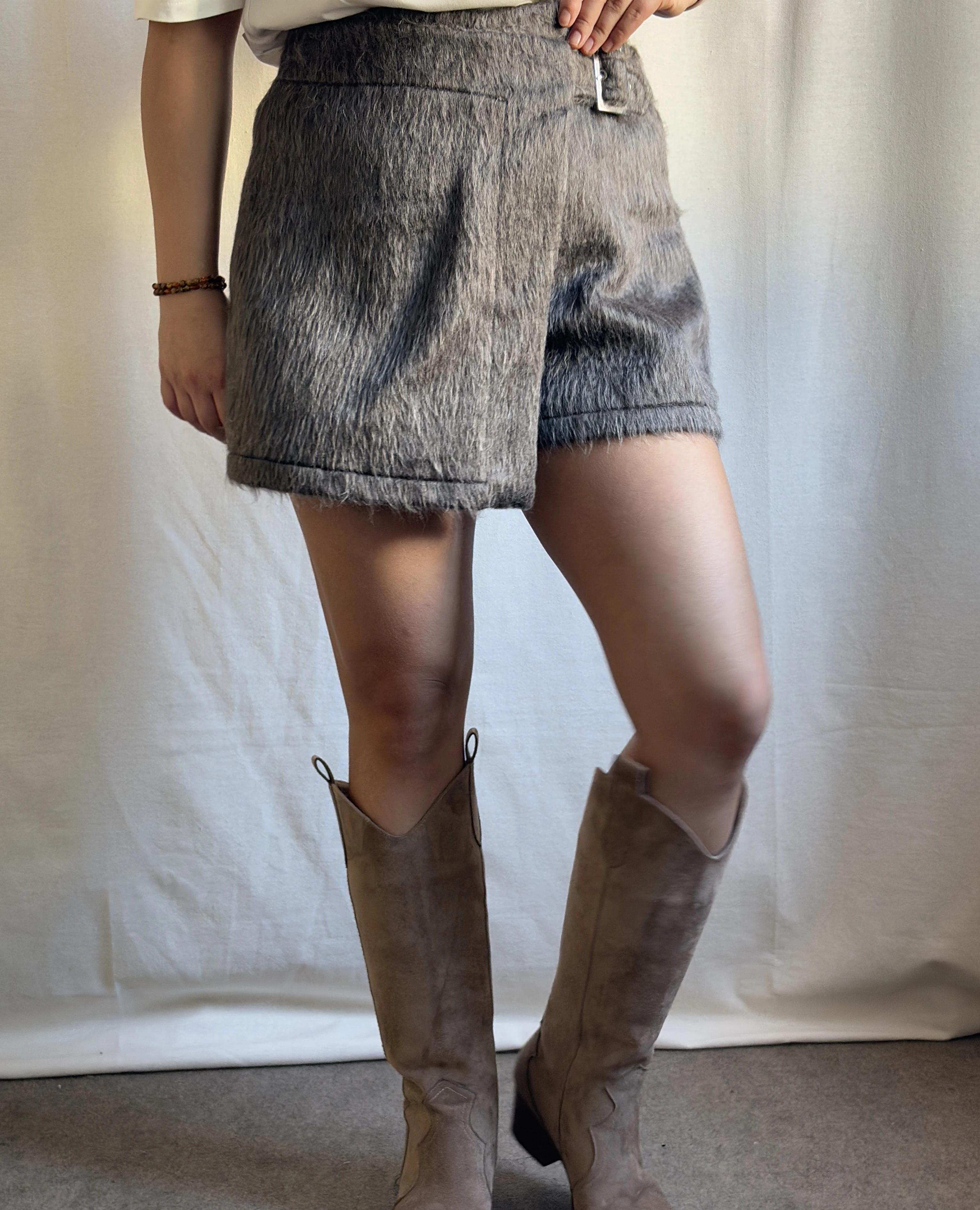 Toka Detaylı Şort Etek