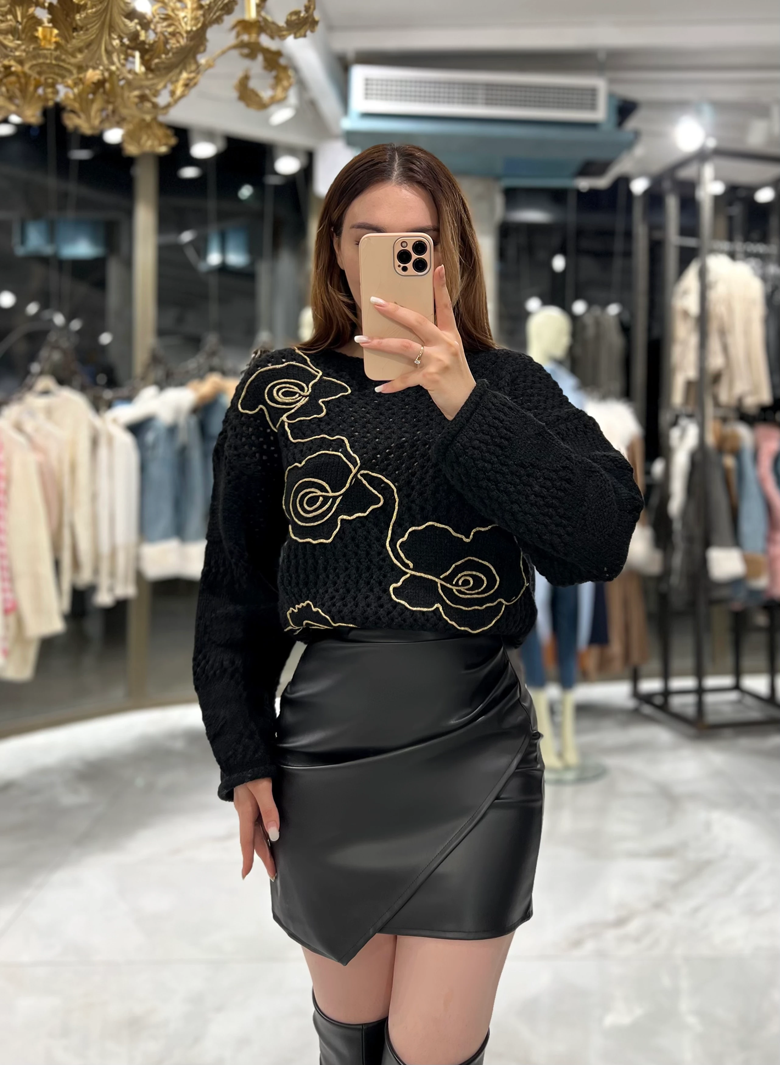 Atina Önü Yırtmaclı Deri Etek-Sİyah