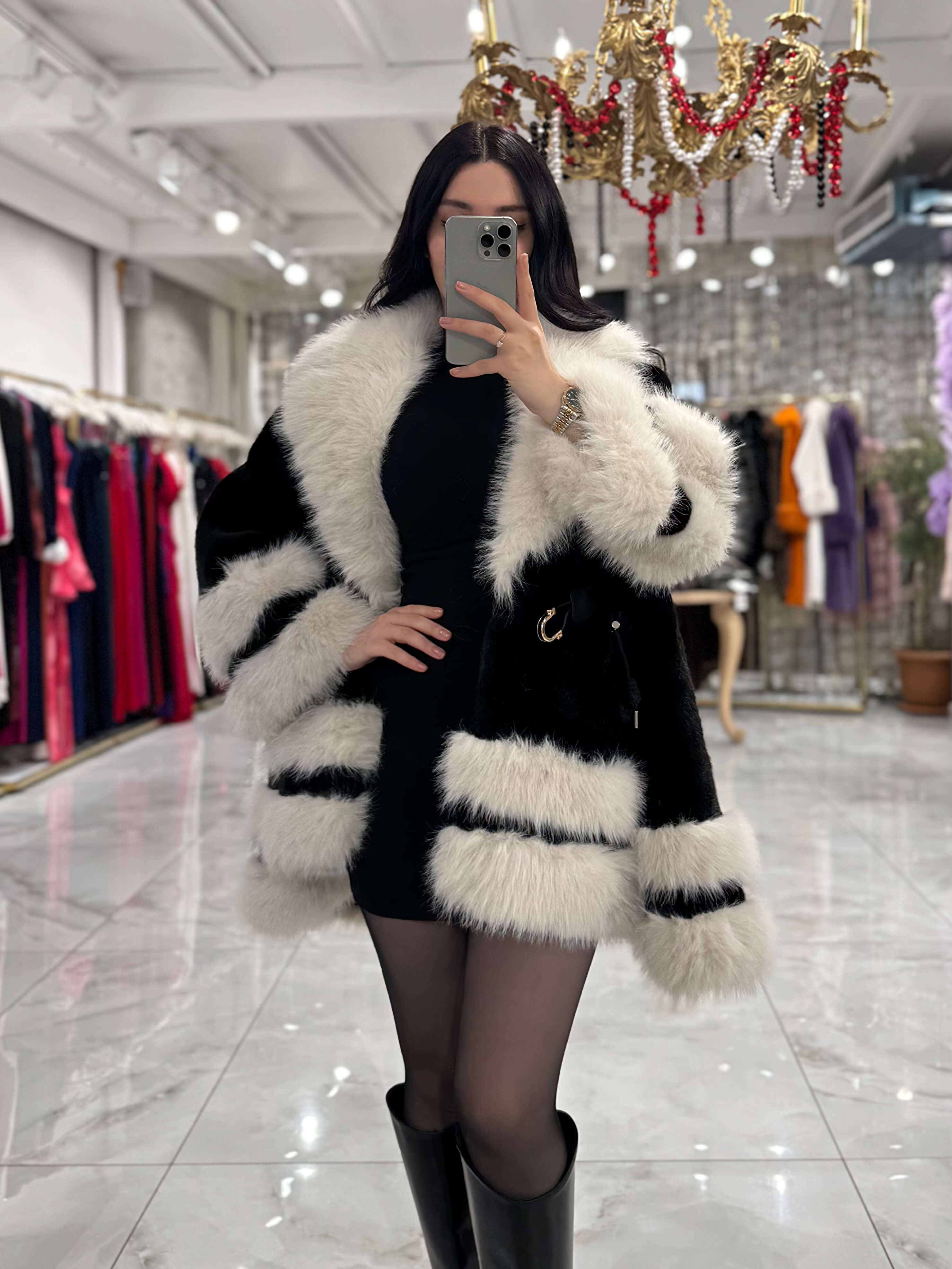 Sharlotte Vip Özel Tasarım İthal Kürk Panço Siyah Taş