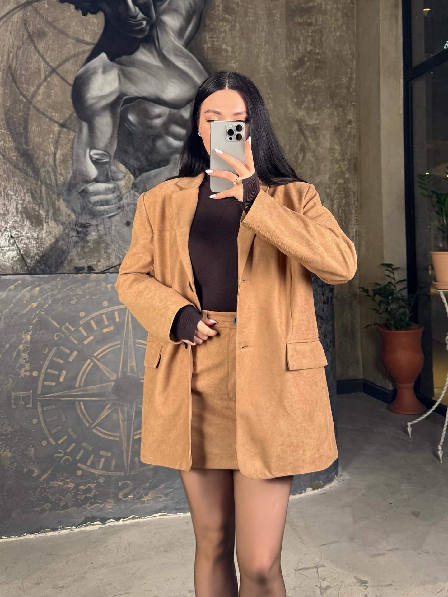 Willy Boyfriend Kesim Kruvaze Yaka Velur Blazer Etek Takımı-Camel