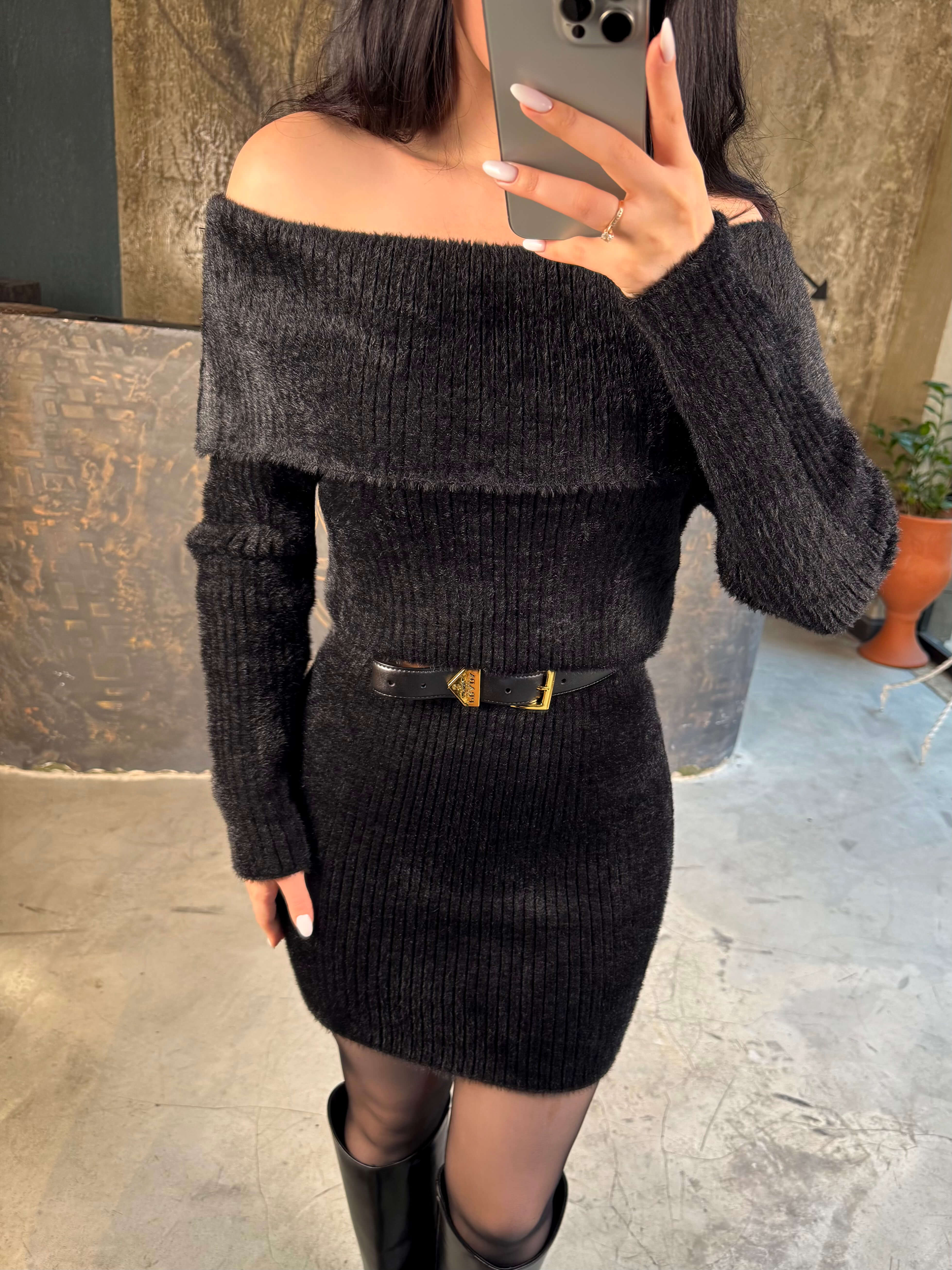Rita Madonna Yaka Kırçıllı Mini Elbise Siyah