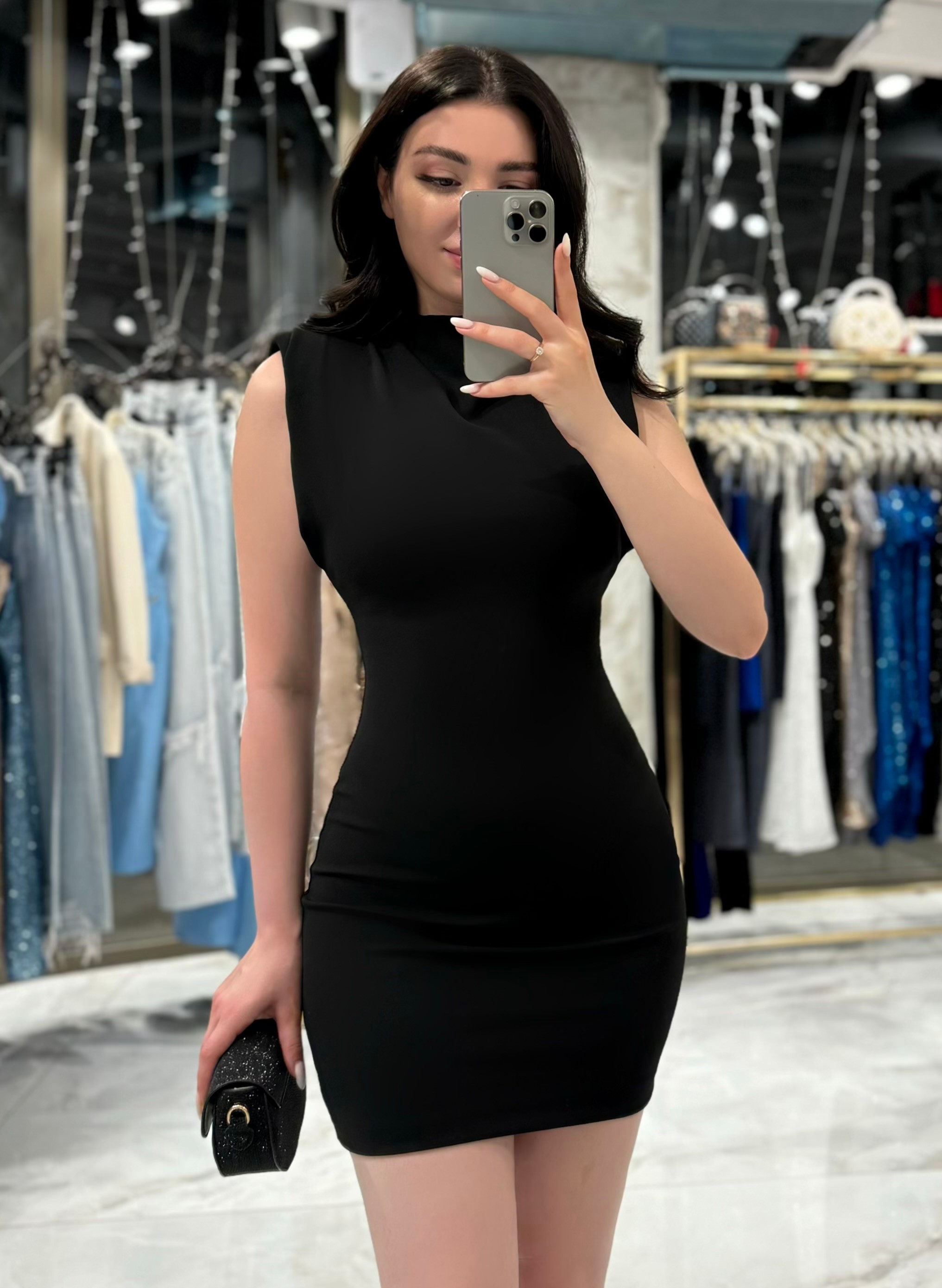 Arona Dik Yaka Sıfır Kol Mini Elbise Siyah