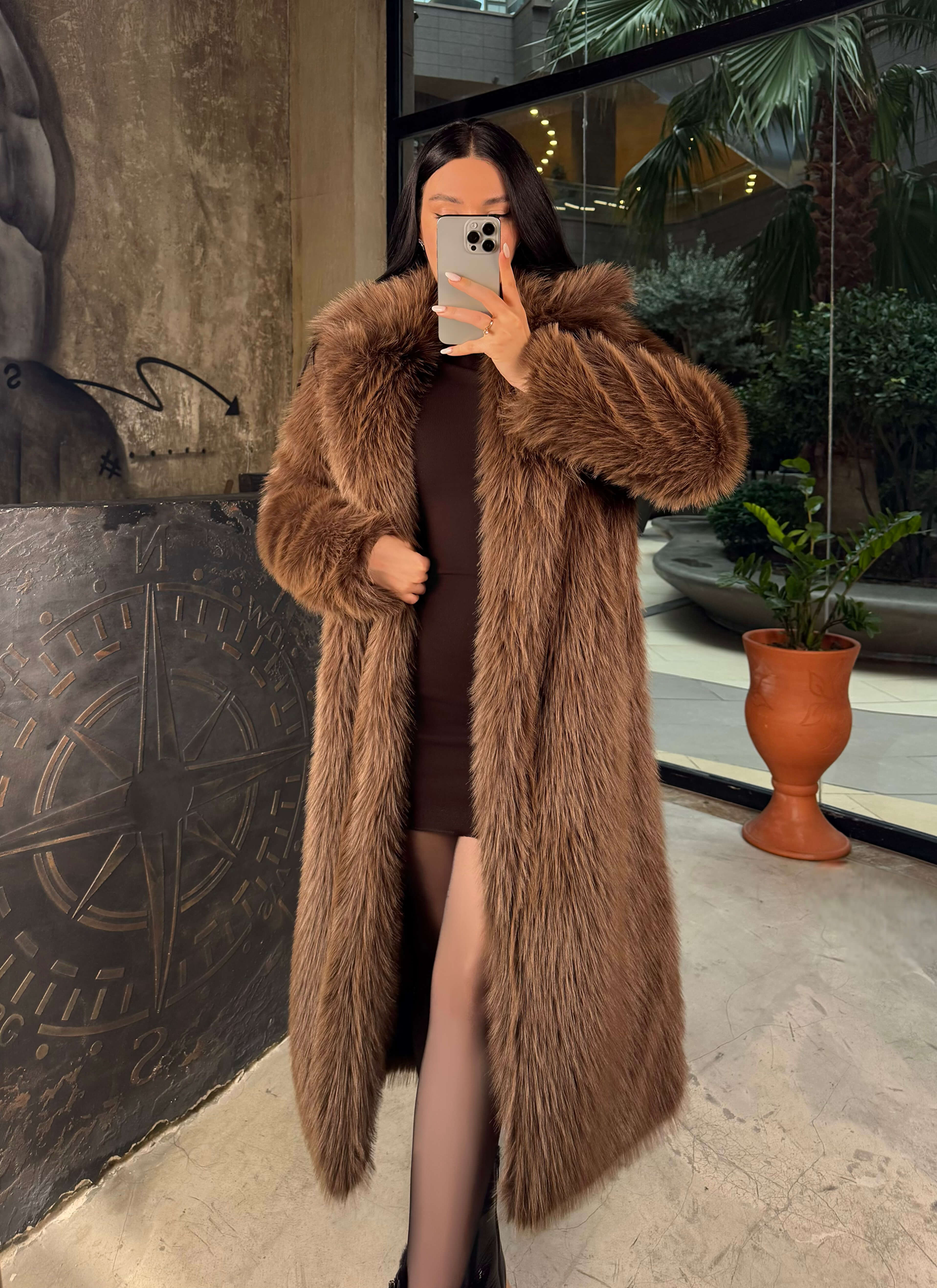 Loyra Kruvaze Yaka Uzun Kürk Kaban Kahve