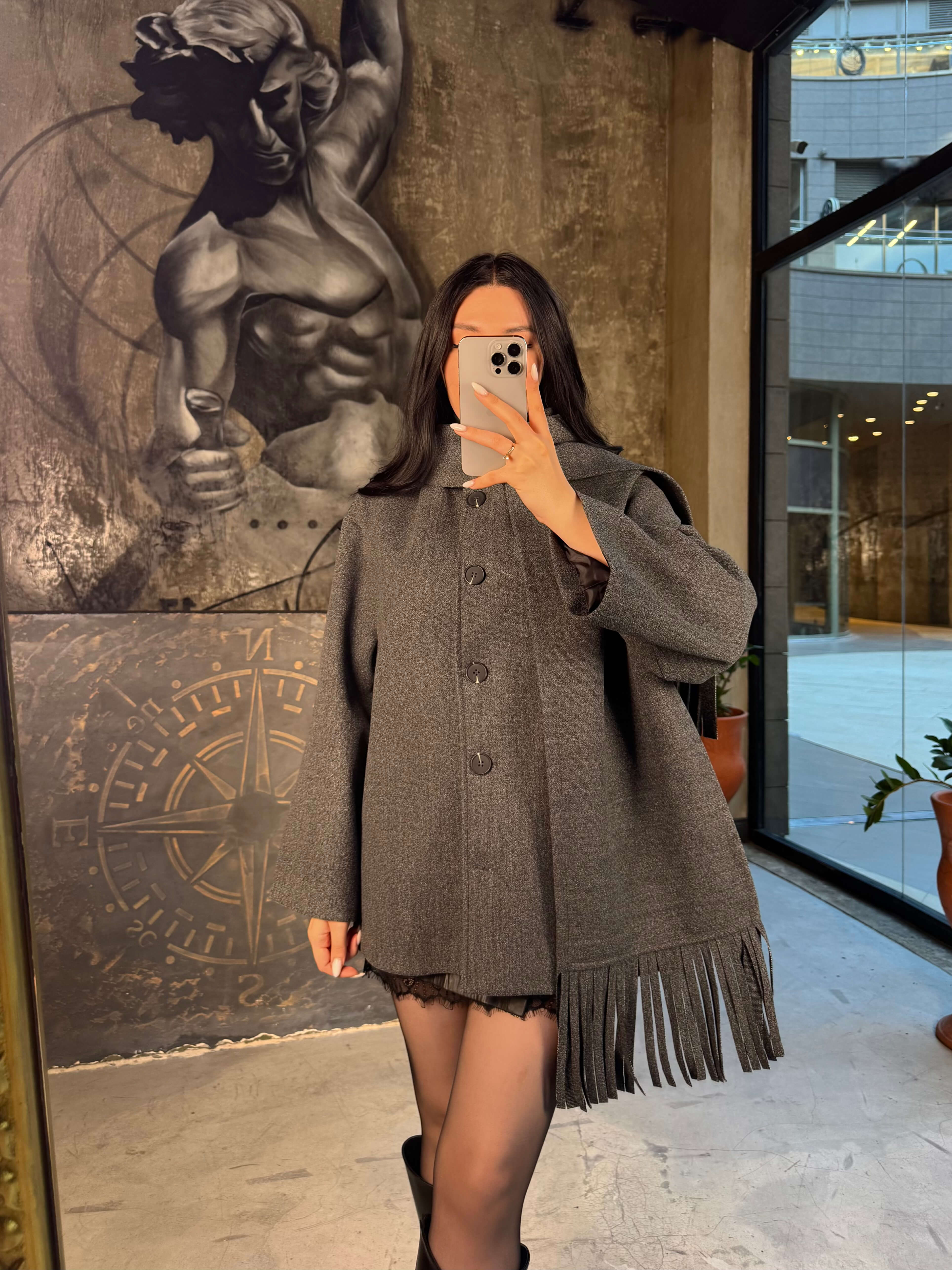 Deriel Şal Detayı Püskülü Önü Düğmeli Kısa Kaban Antrasit