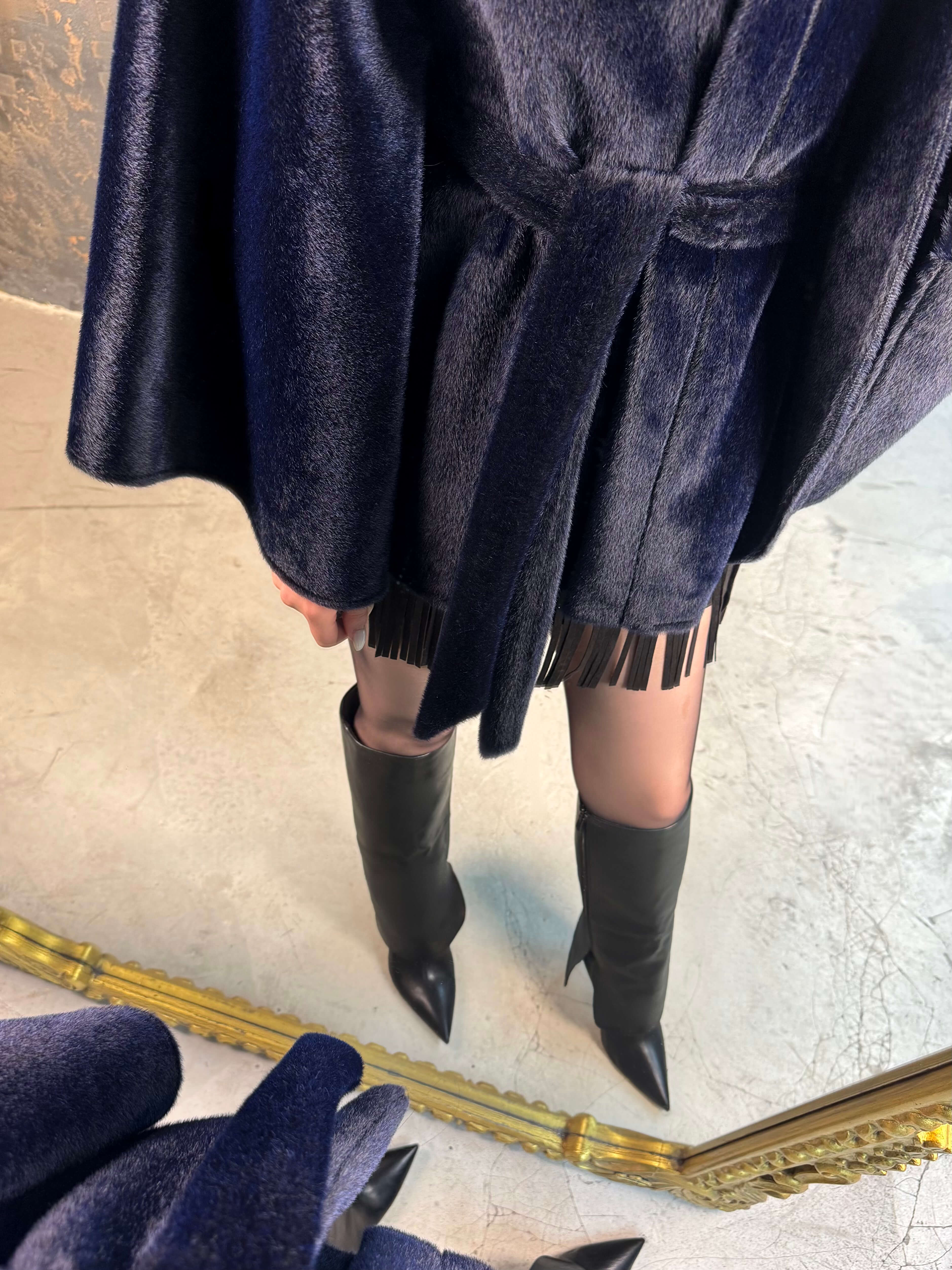 Viyanda Tay Tüyü Kuşaklı Panço Gece Mavisi