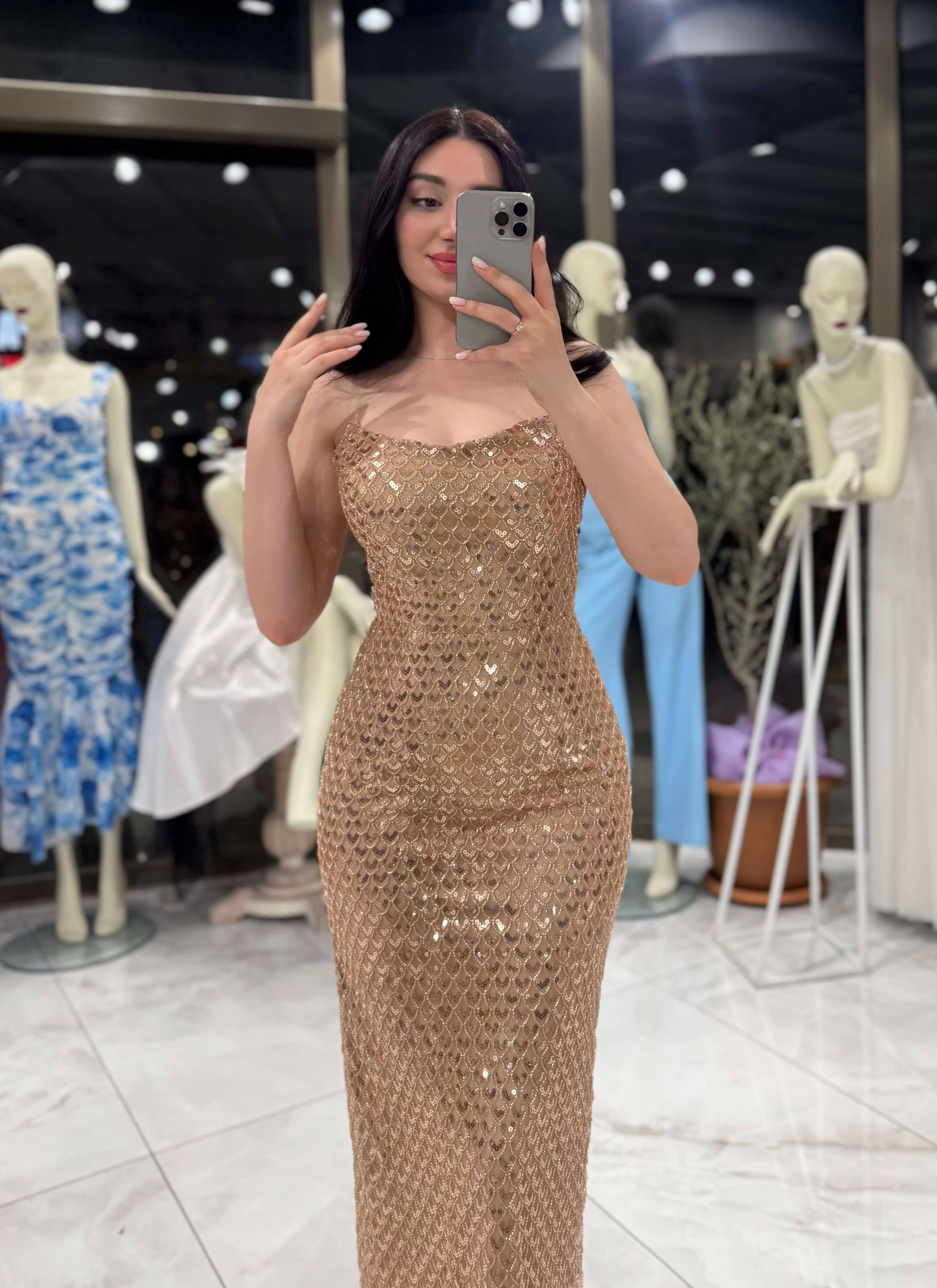 Silviya Straplez Pul Payet İşlemeli Elbise Midi Abiye Koyu Gold