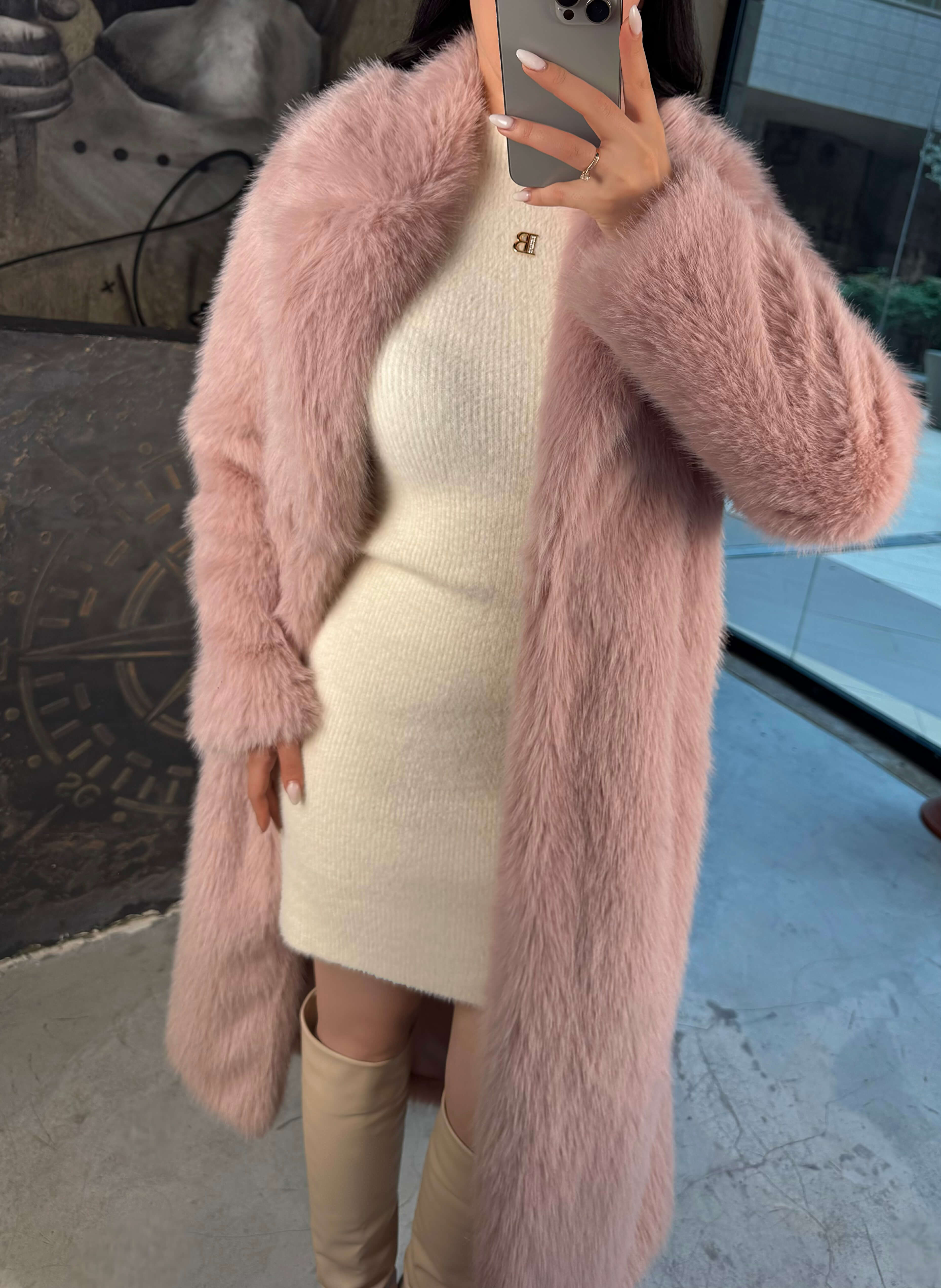 Loyra Kruvaze Yaka Uzun Kürk Kaban Pudra