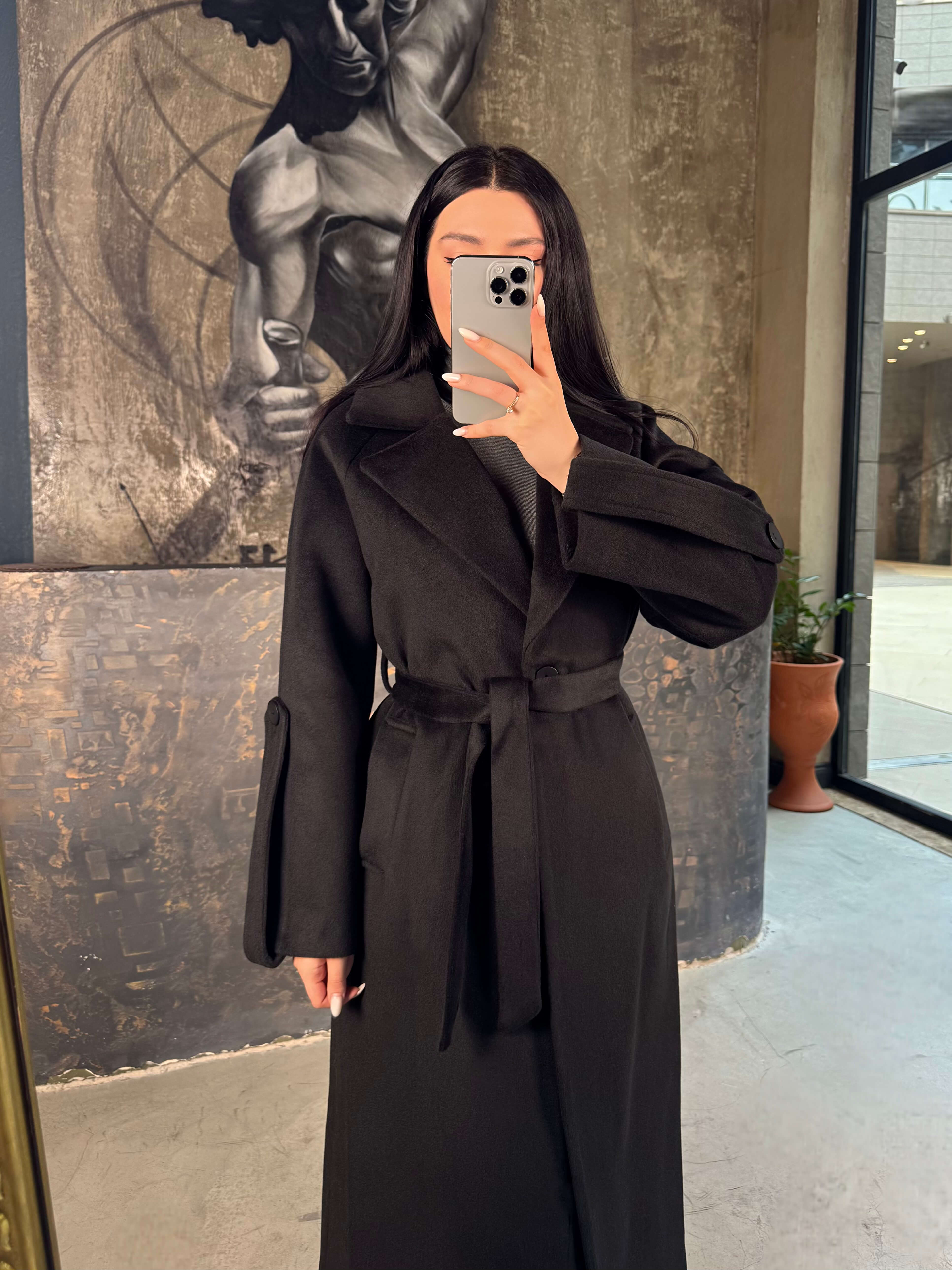 Tarian Kolları Yan Apoletli Yun Karışımlı Kuşaklı Düğmeli Rahat Kalıp Kaban Siyah