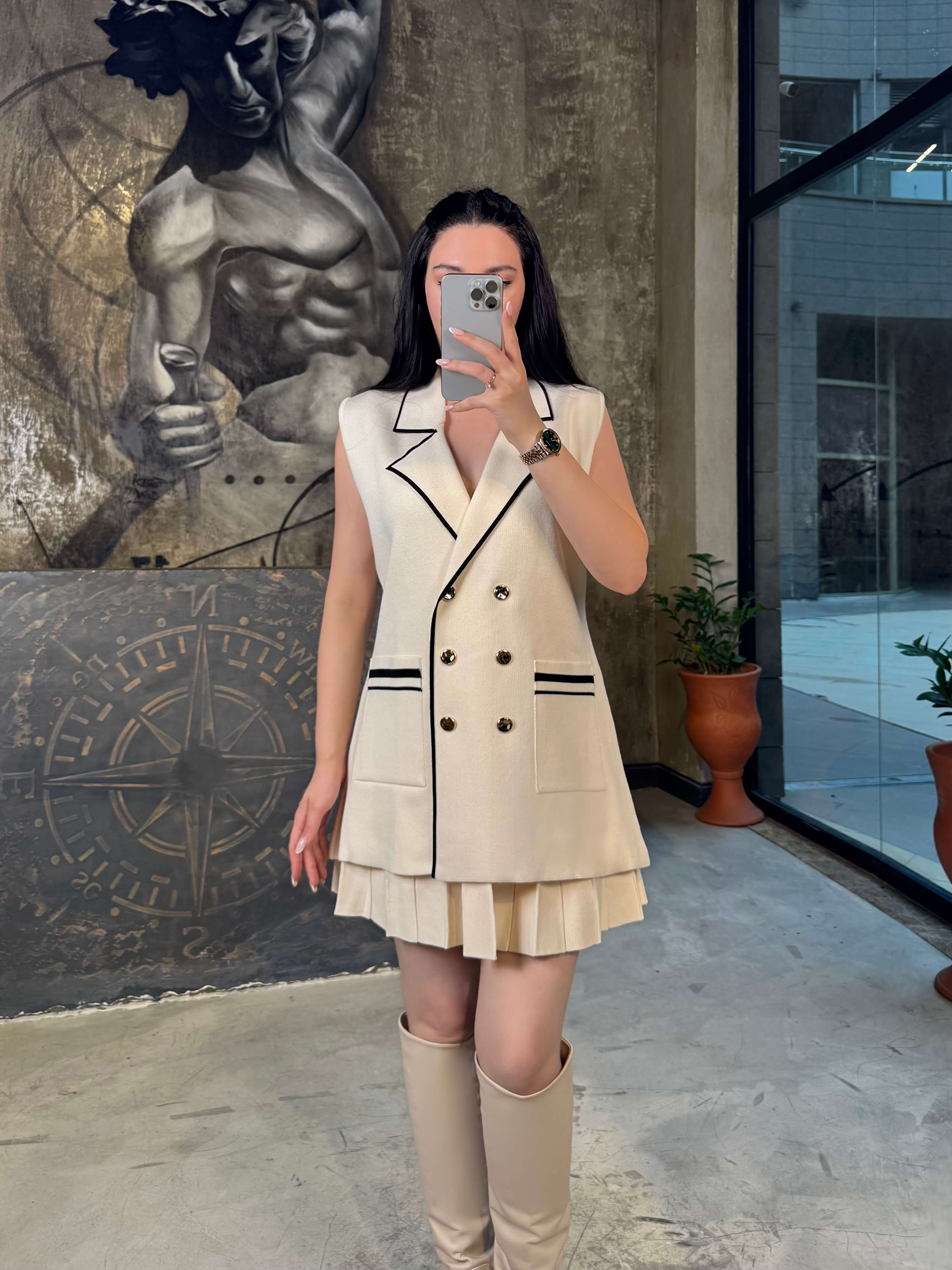 Katrin Kruvaze Yaka Önü Düğmeli Kolsuz Ceket Yelek Krem