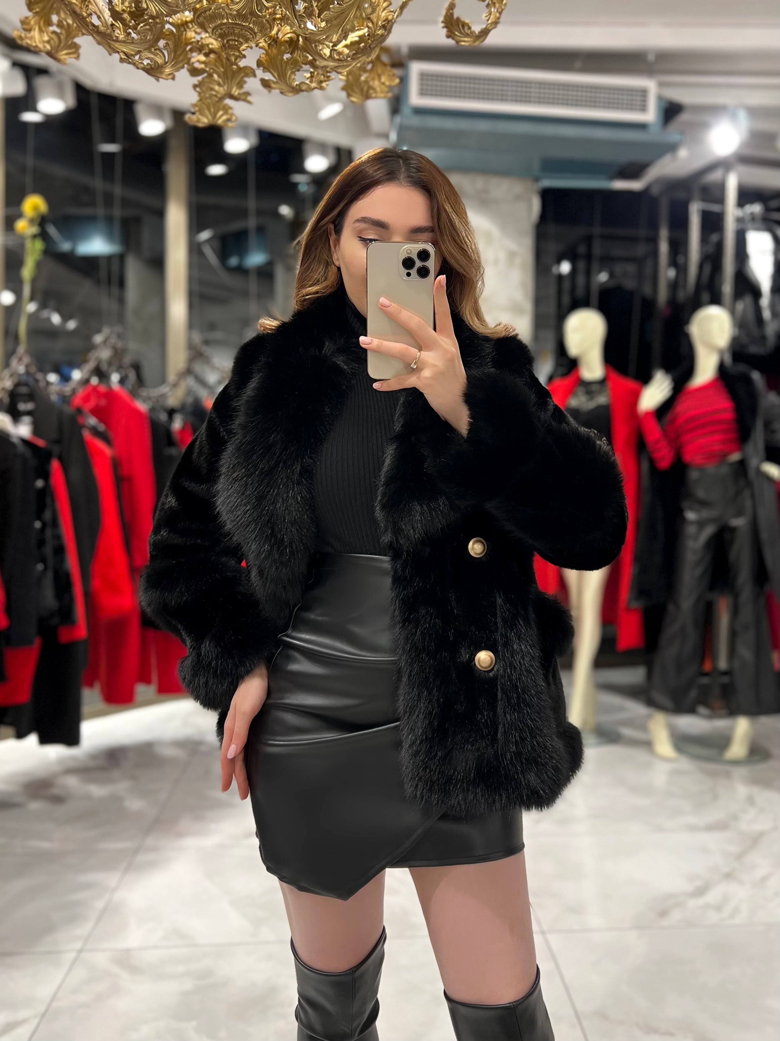 Rommy Gold Düğme Vip Özel Tasarım  İthal Kürk Kaban Siyah
