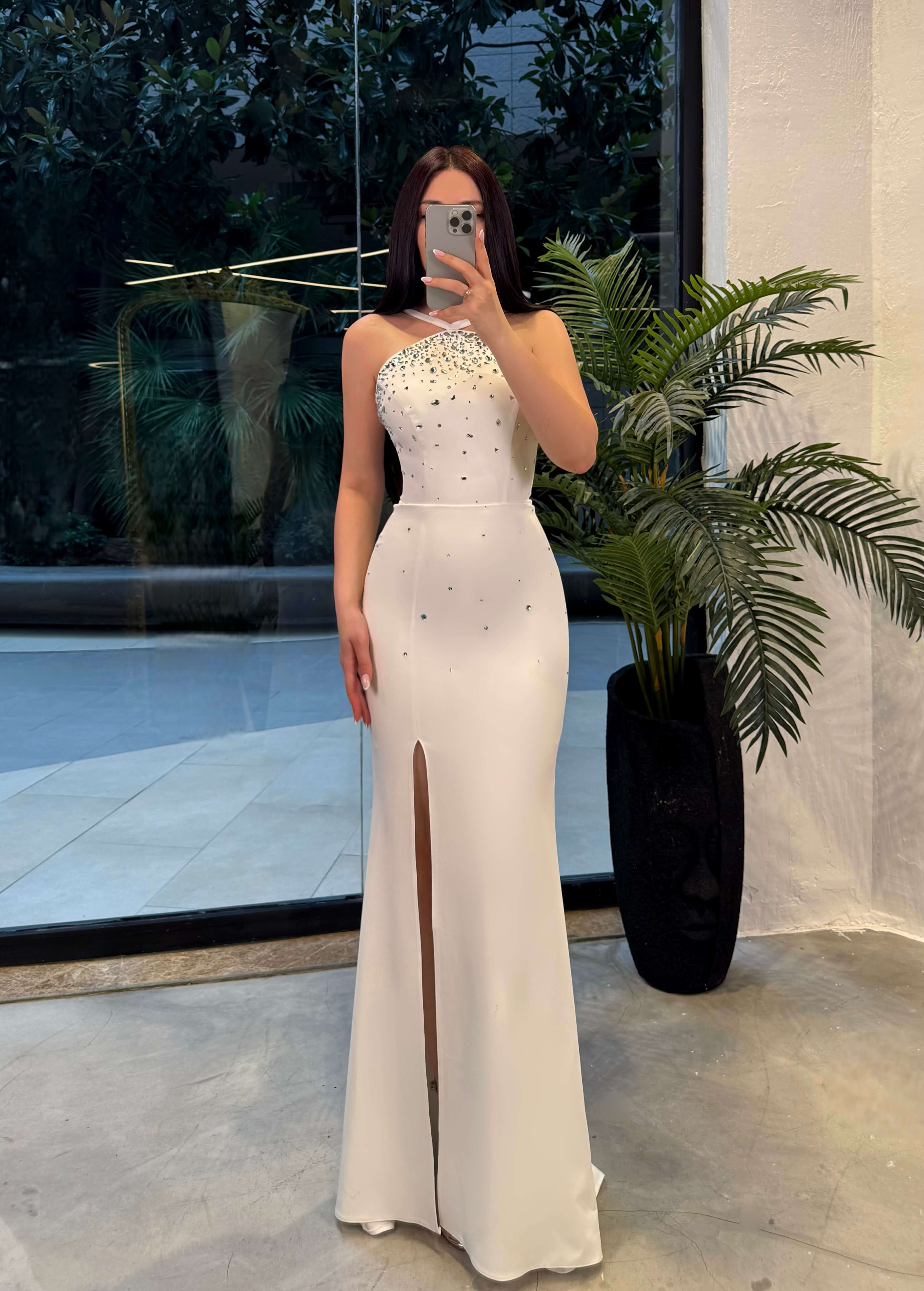 Ristella Halter Yaka Taş İşlemeli Uzun Boy Elbise Abiye Beyaz