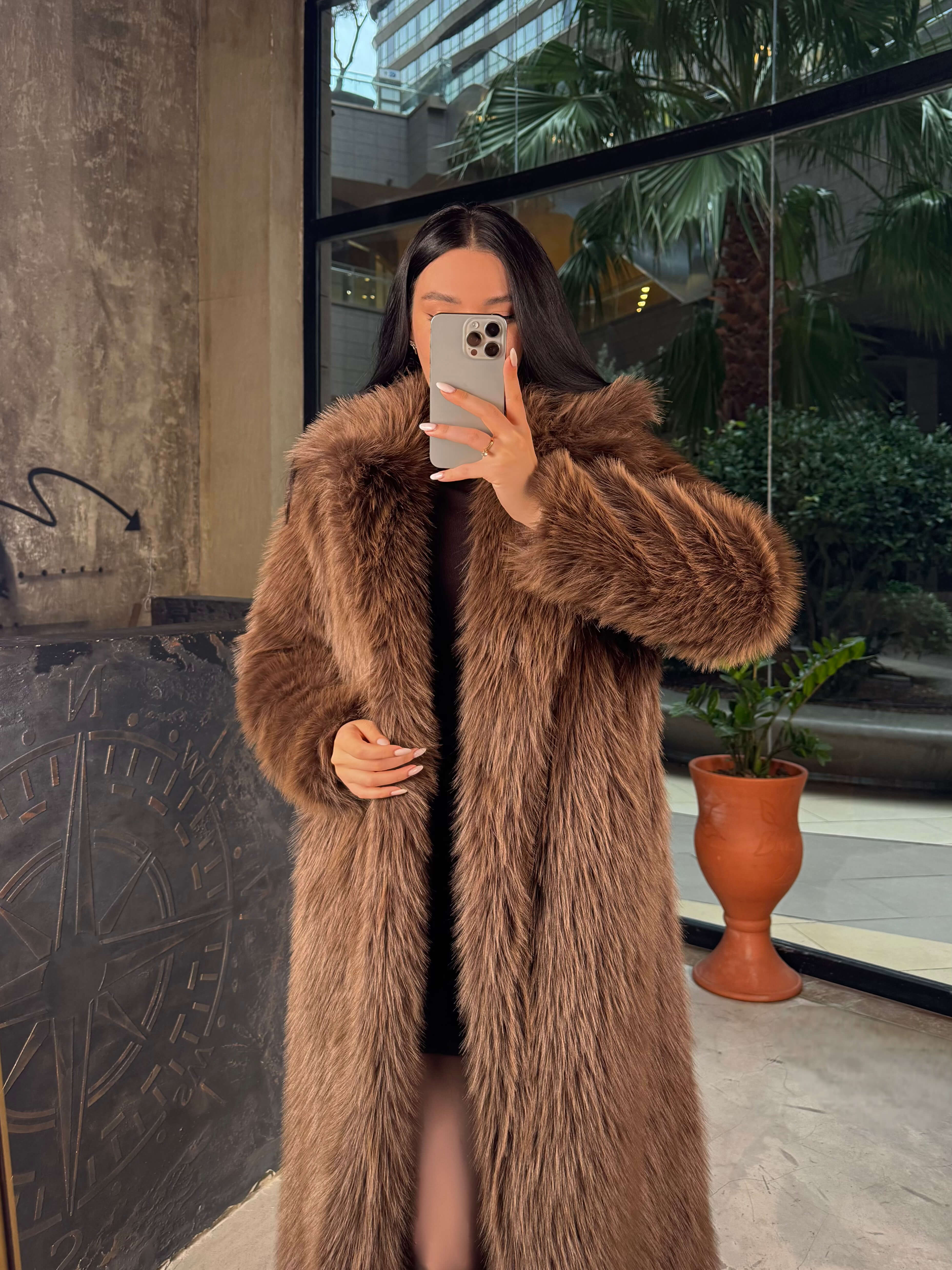 Loyra Kruvaze Yaka Uzun Kürk Kaban Kahve