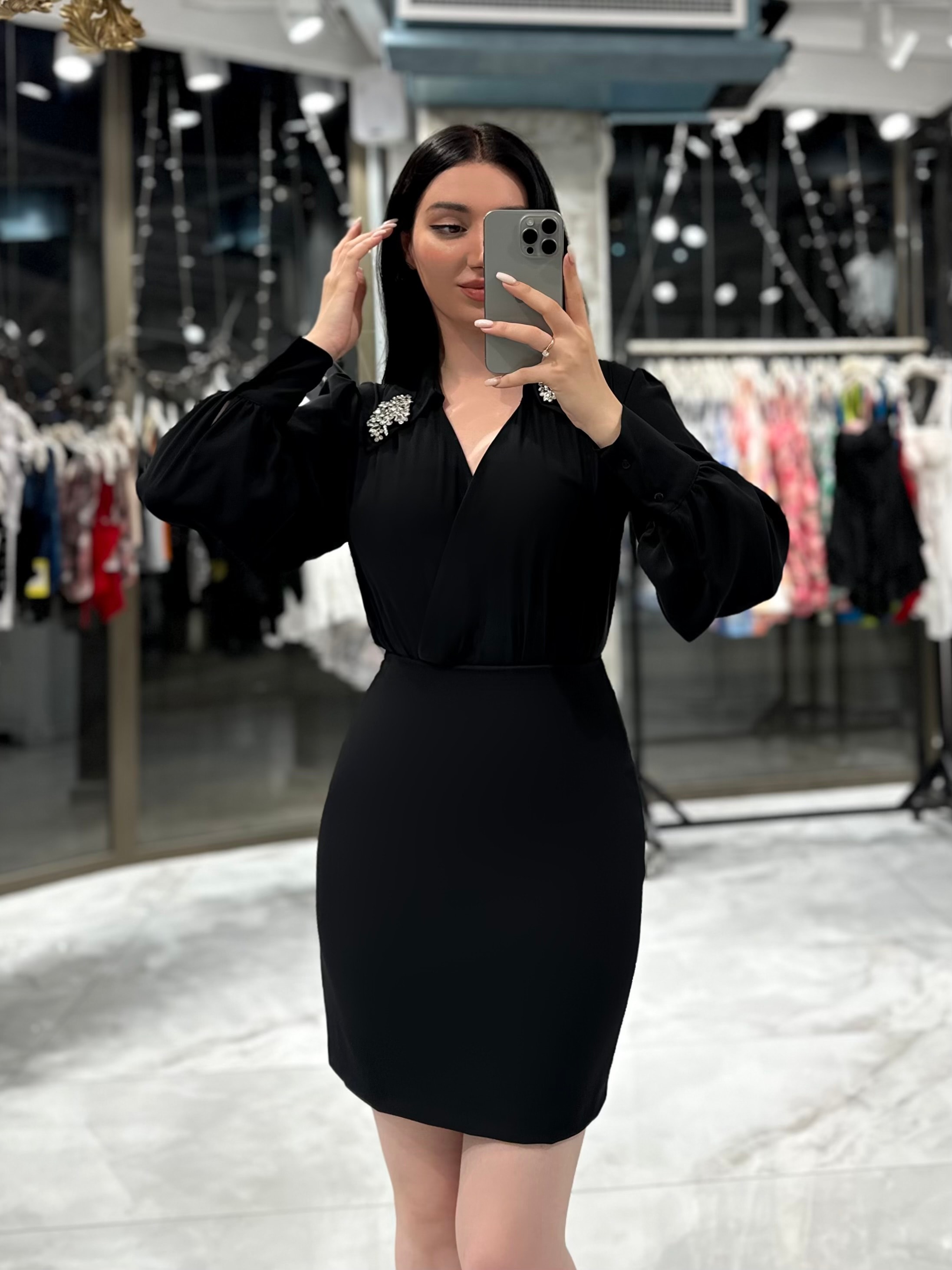 Salome Yakası Aksesuarlı Kruvaze Yaka Bodysuit Siyah