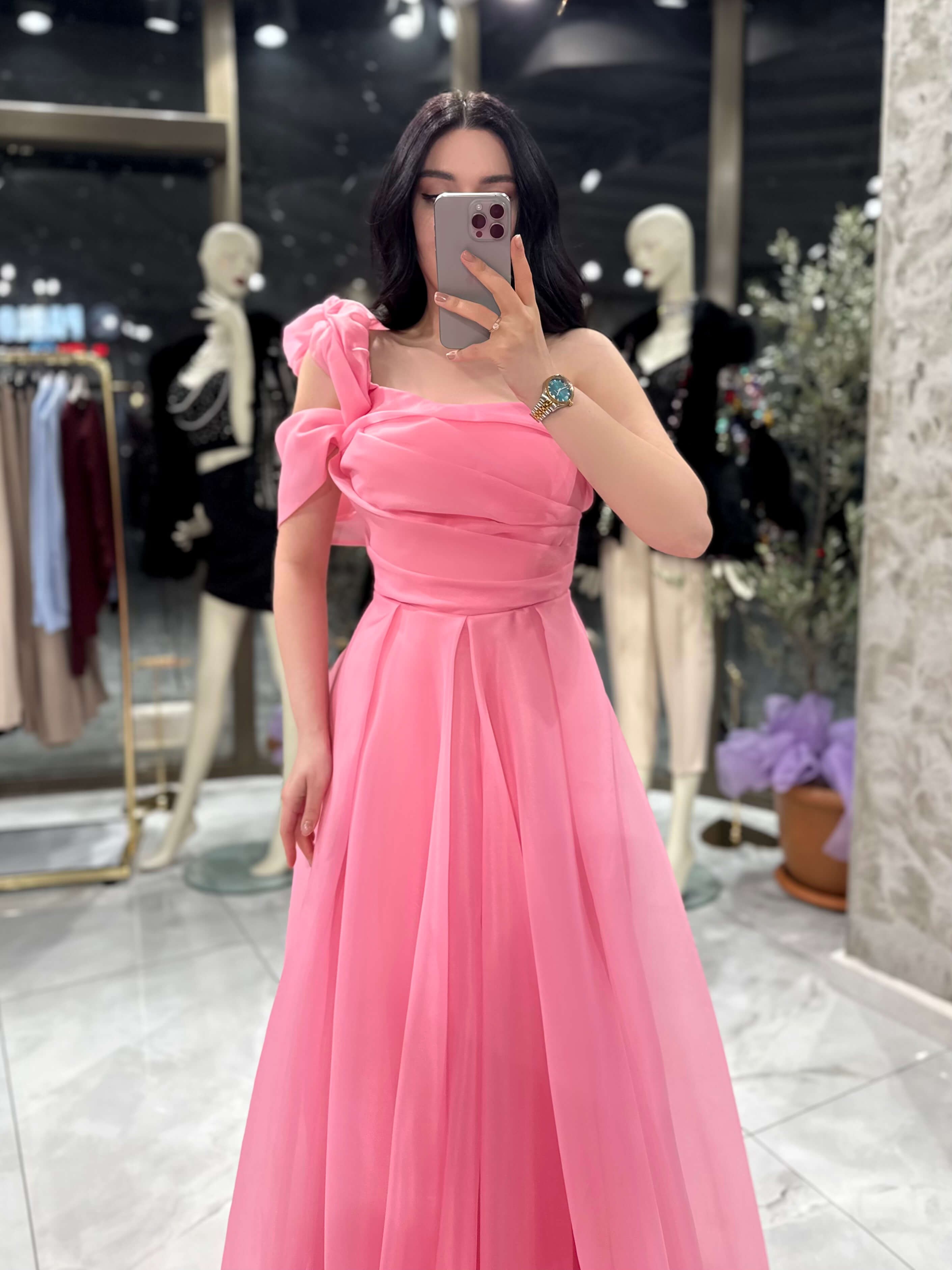 Mariah Büzgülü Tek Kol Arkası İpli Astarlı Organze Uzun Elbise Şeker Pembe