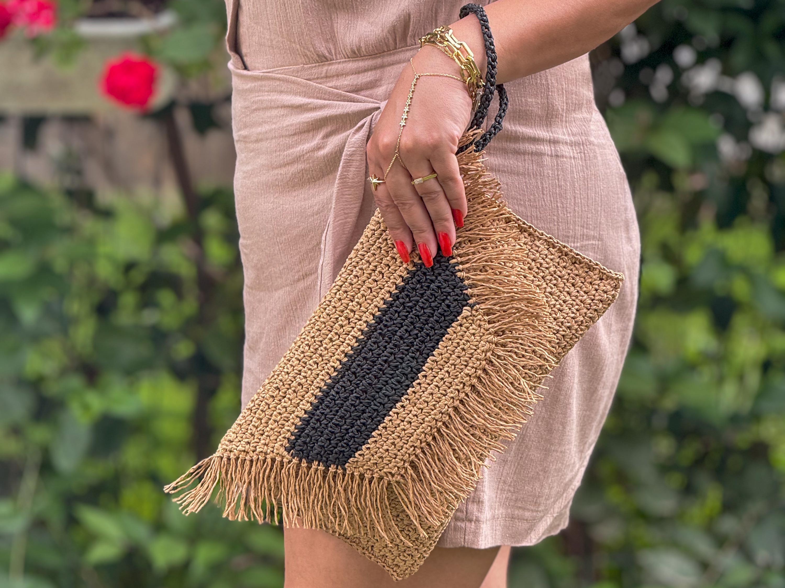 Siyah Şeritli Clutch El Çantası