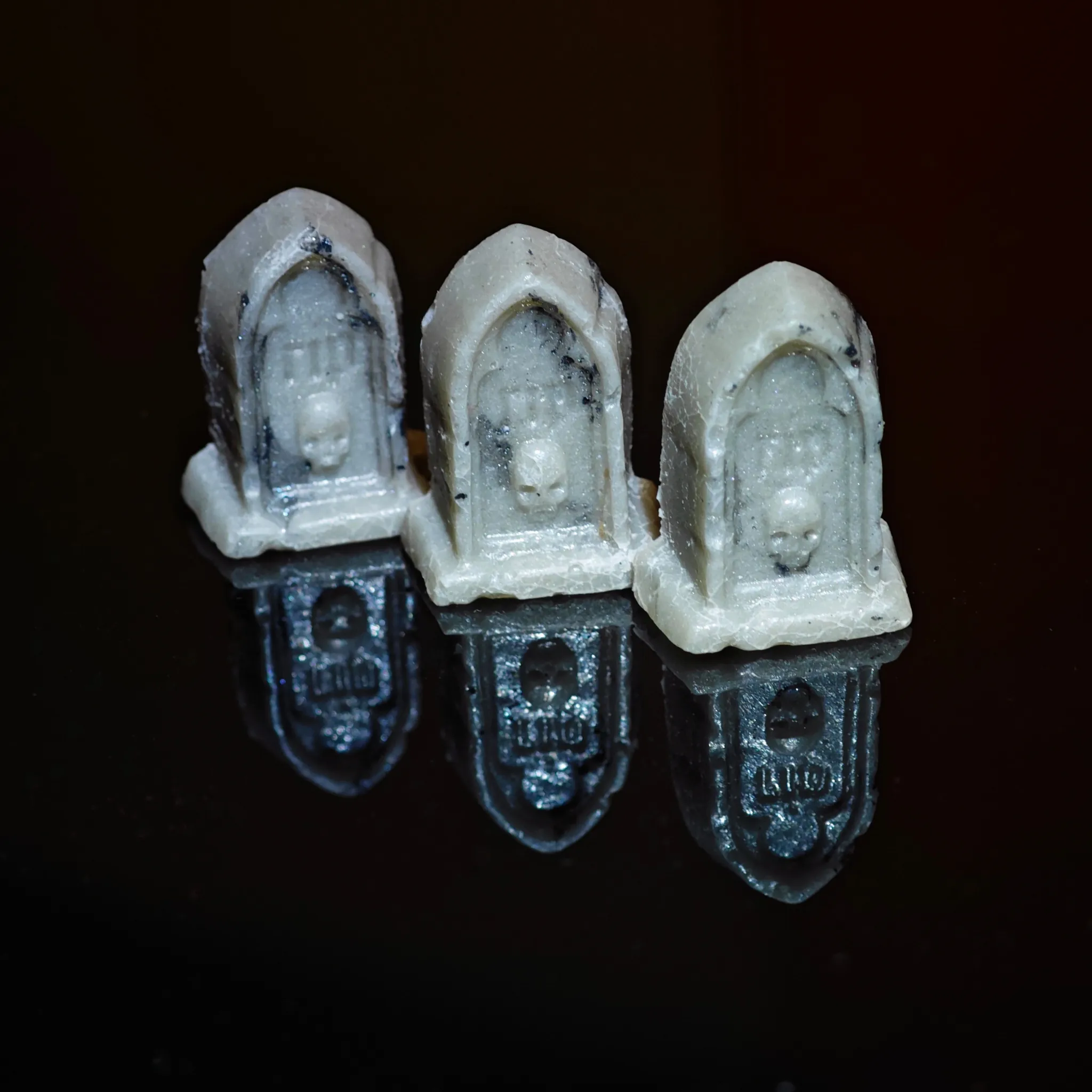 Çikolatalı Süt Aromalı Mezar Taşı