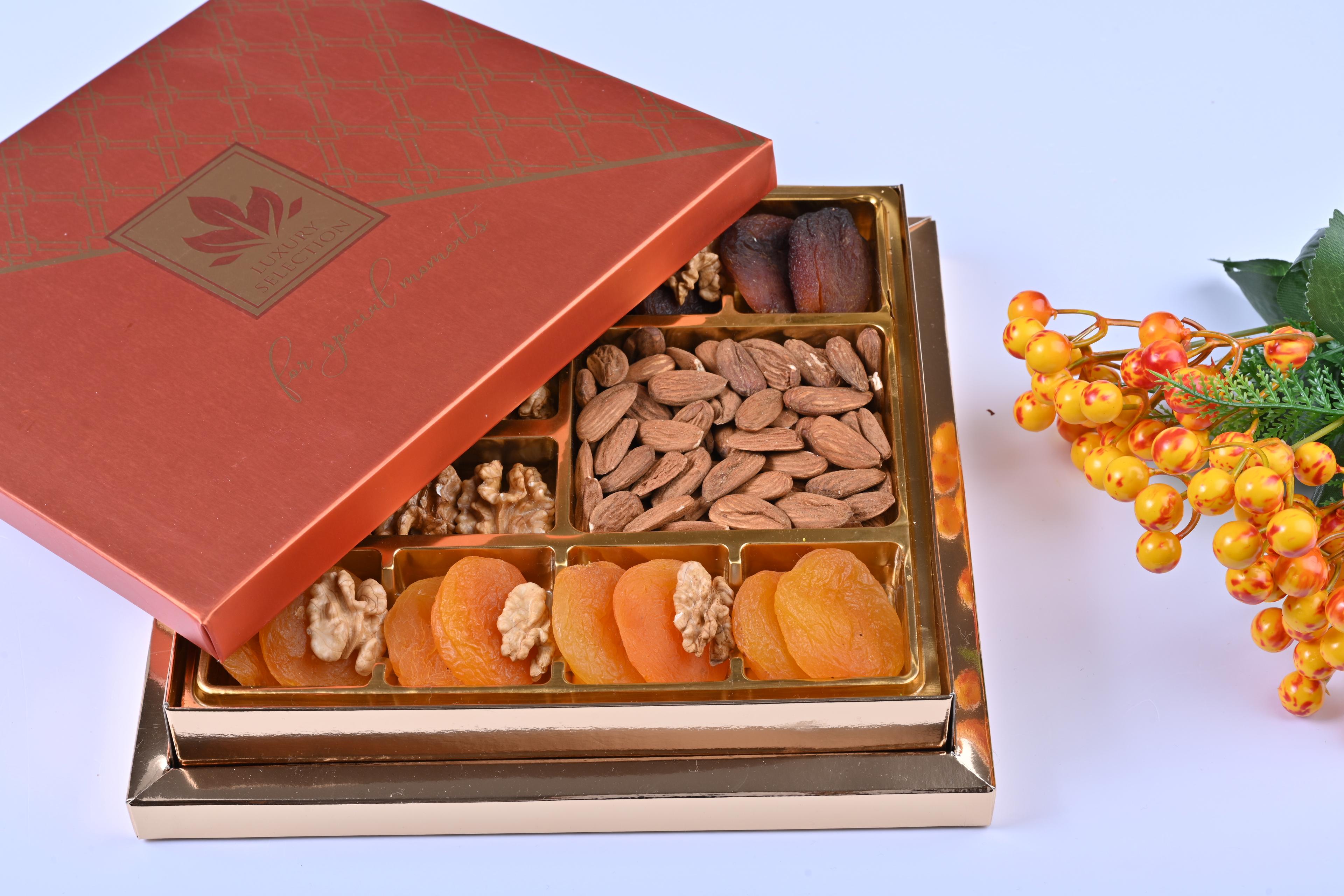 Karışık Hediye Kutusu 600 GR 028