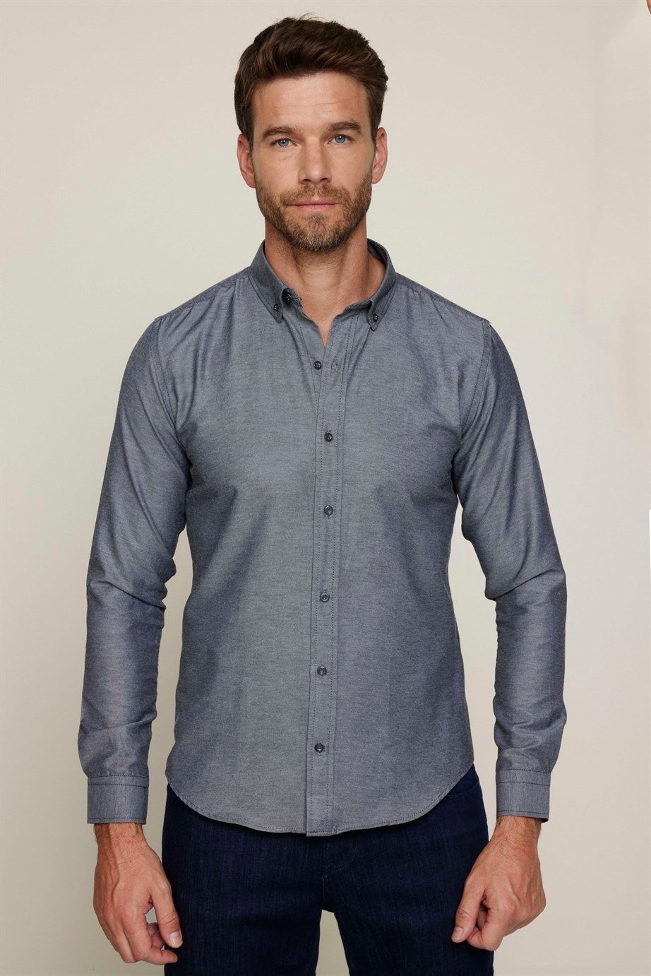 Titel: Herren Slim Fit Baumwollhemd mit Button-Down-Kragen - GABARDIN - Grey