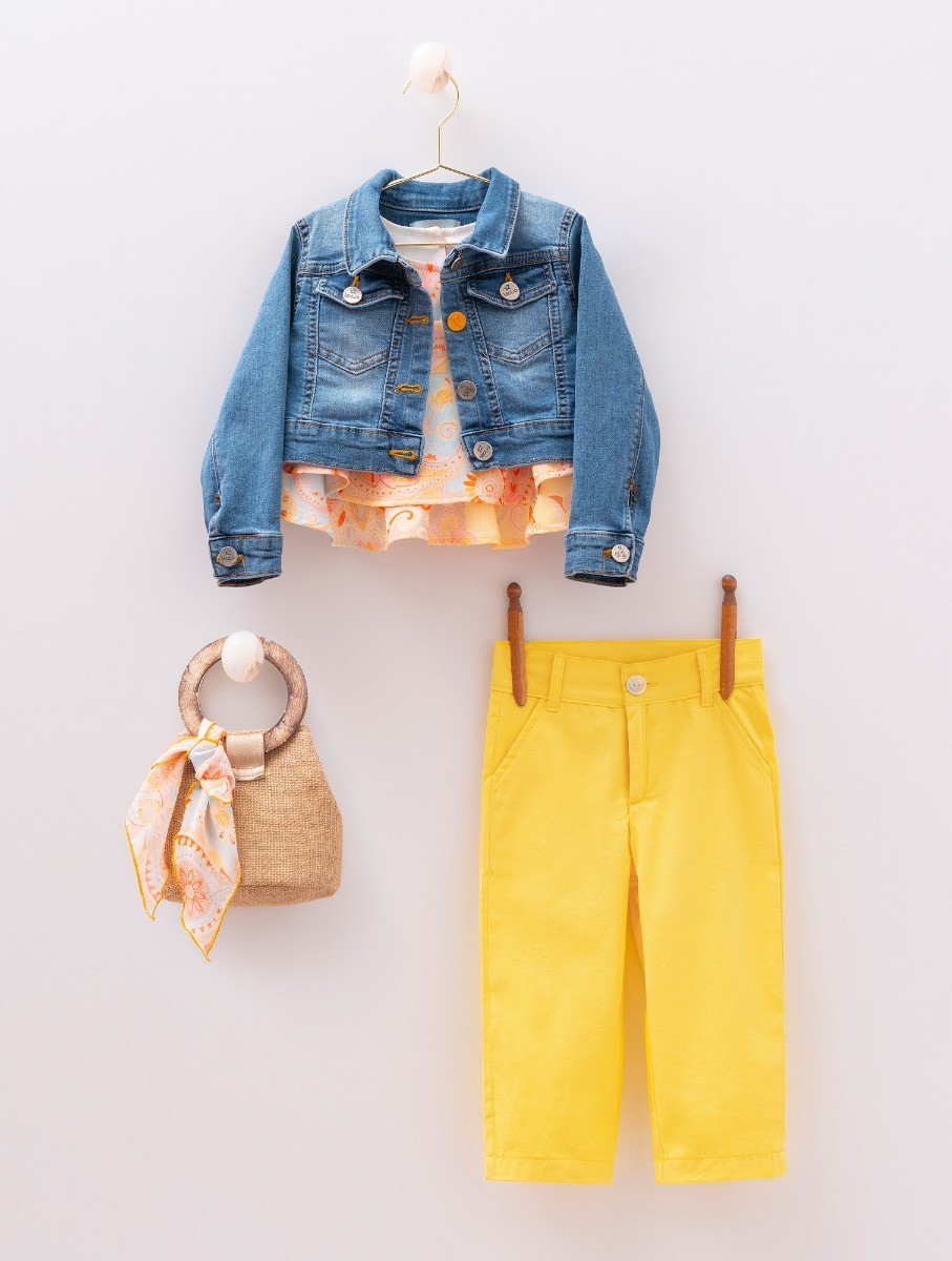 Freizeit Jeans Set für Mädchen - Mehrfarbiger Oberteil, gelbe Hose & Jeansjacke