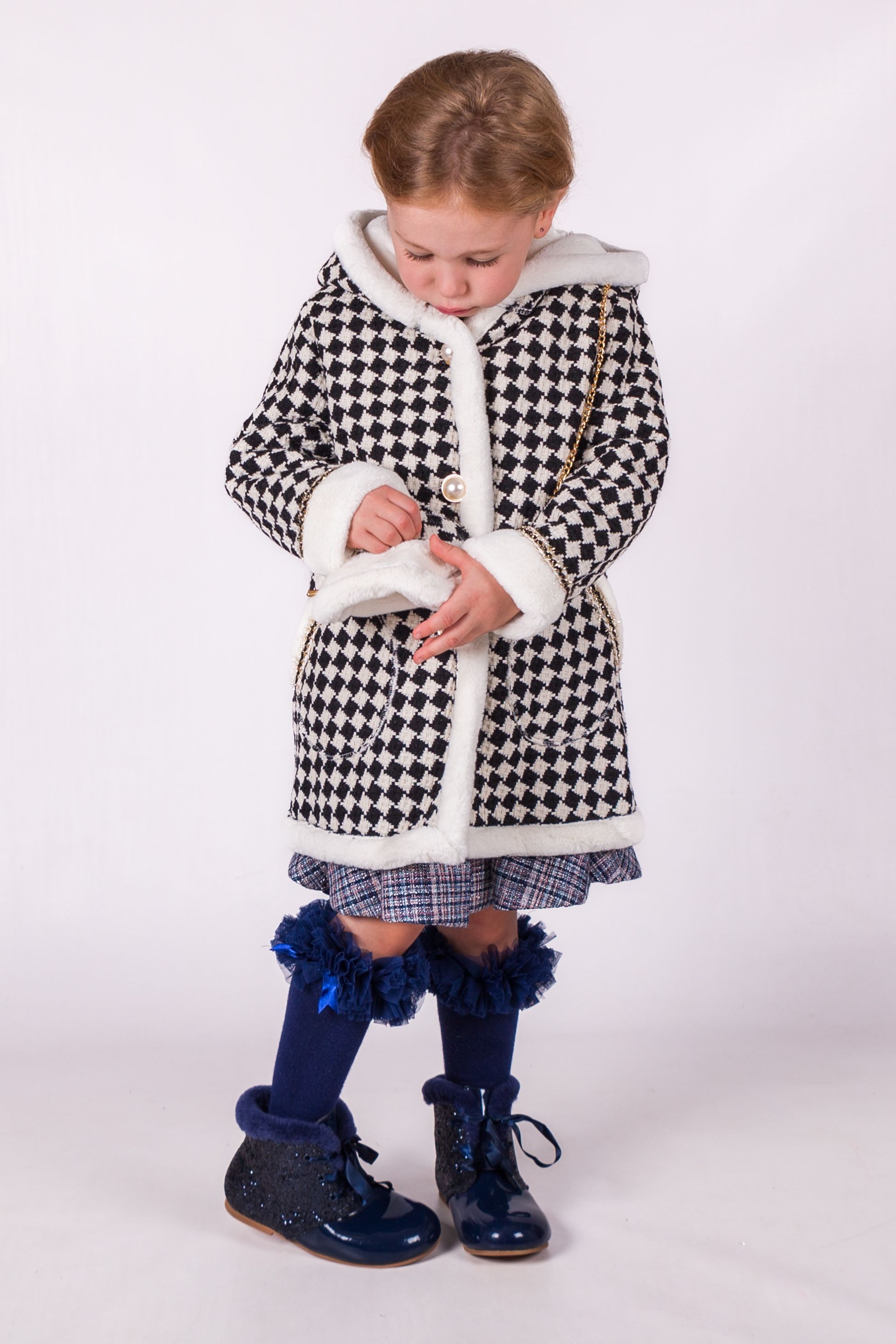 Girls' Cream & Black Hooded Houndstooth Coat & Handbag