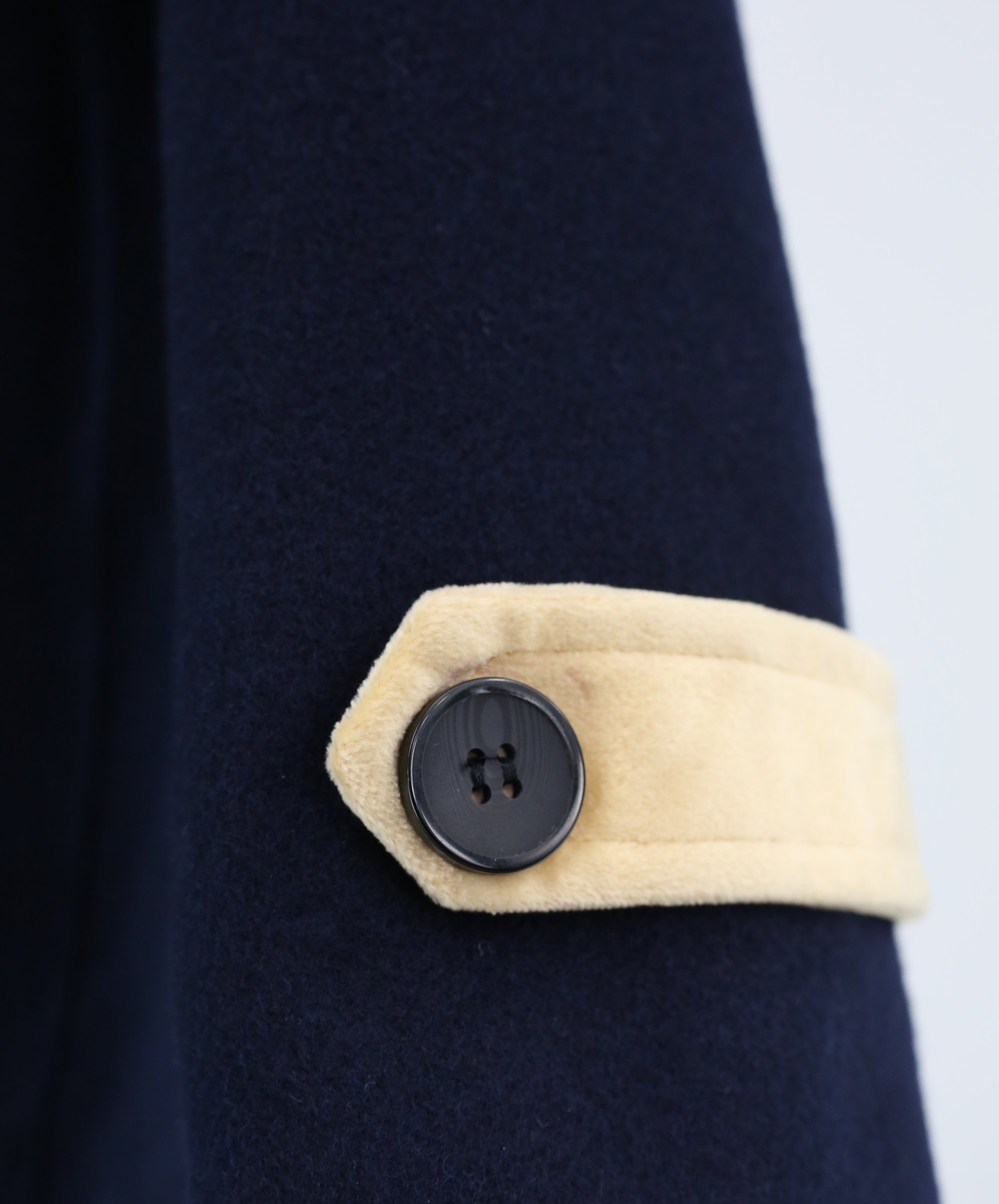 Jungen Marineblauer 2-teiliger Pea Coat mit passender Mütze - Perfekt für winterliche Eleganz