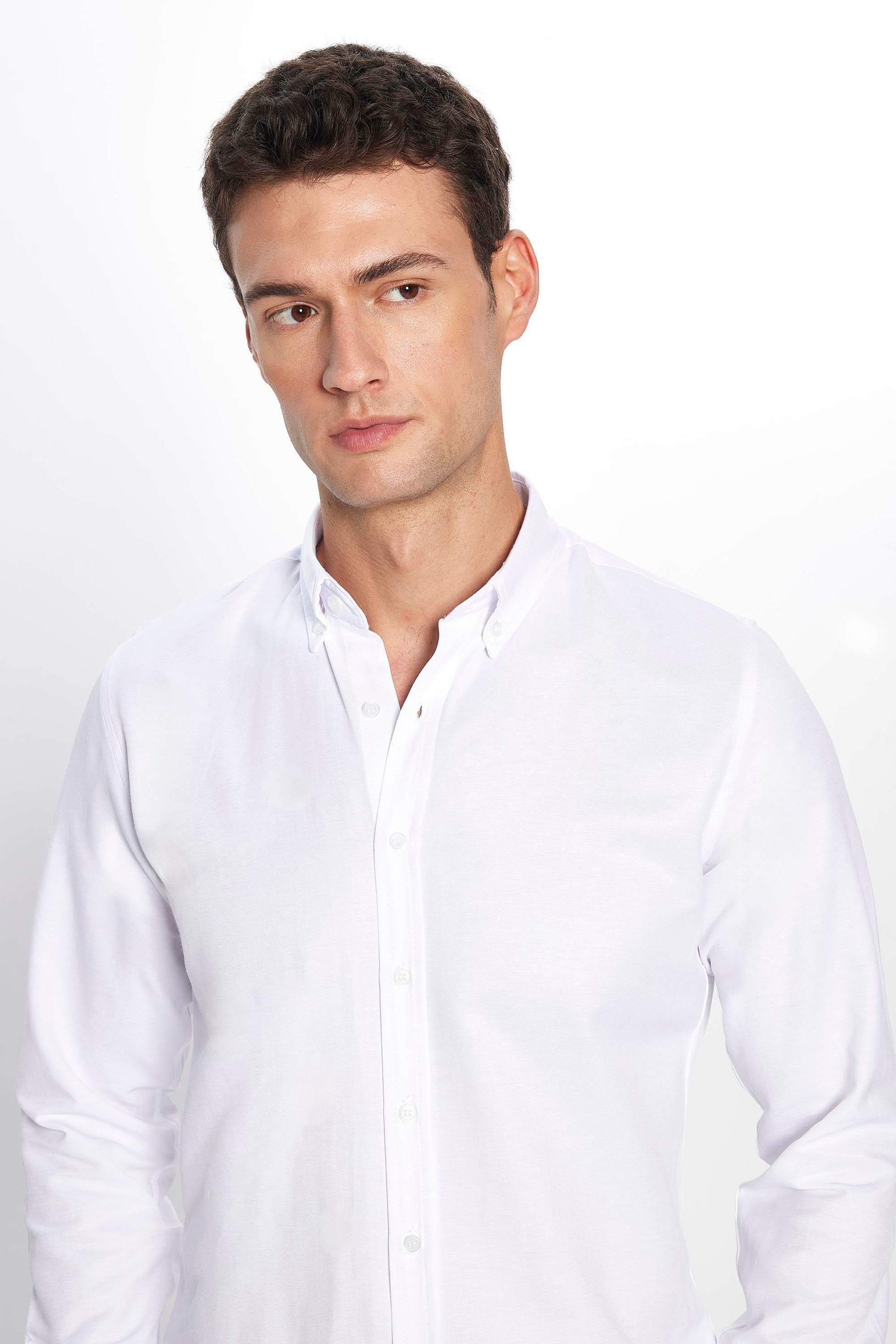 Titel: Herren Slim Fit Baumwollhemd mit Button-Down-Kragen - GABARDIN - Weiß