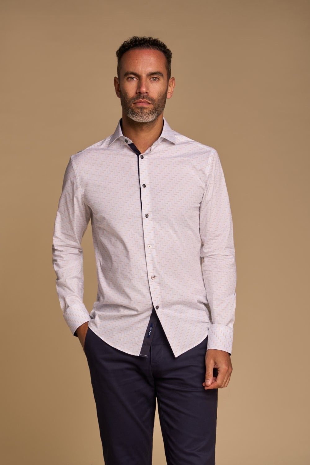 Chemise blanche en coton à motifs géométriques à manches longues pour homme – BREEZE