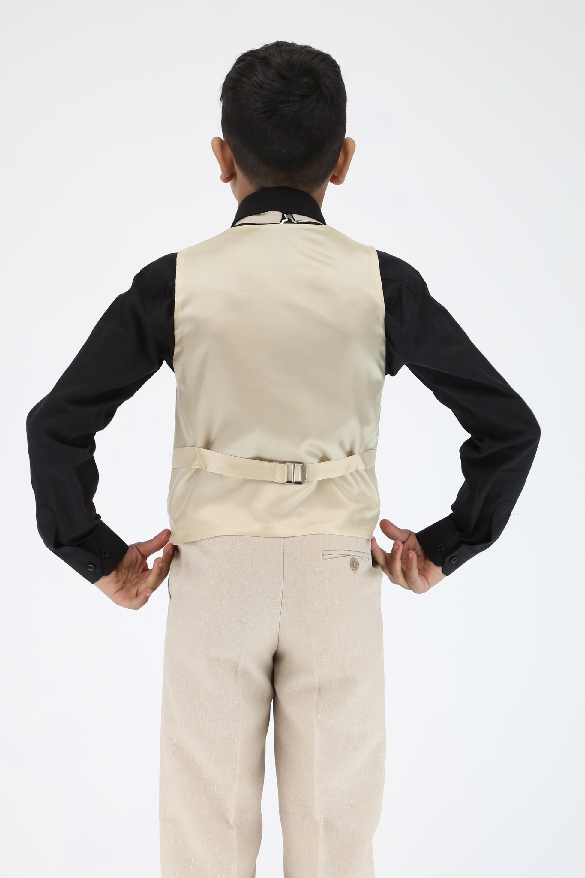 Boys Slim Fit Textured 6-Piece Beige Communion Suit with Black Shirt
