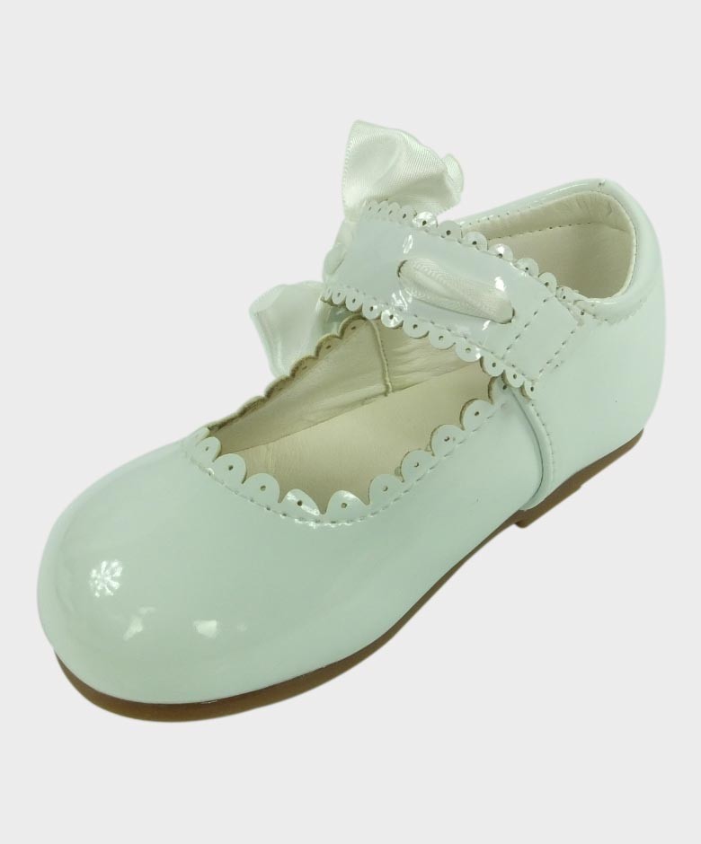 Mädchen Mary-Jane-Schuhe mit patentierter flacher Schnalle und Wellenkante