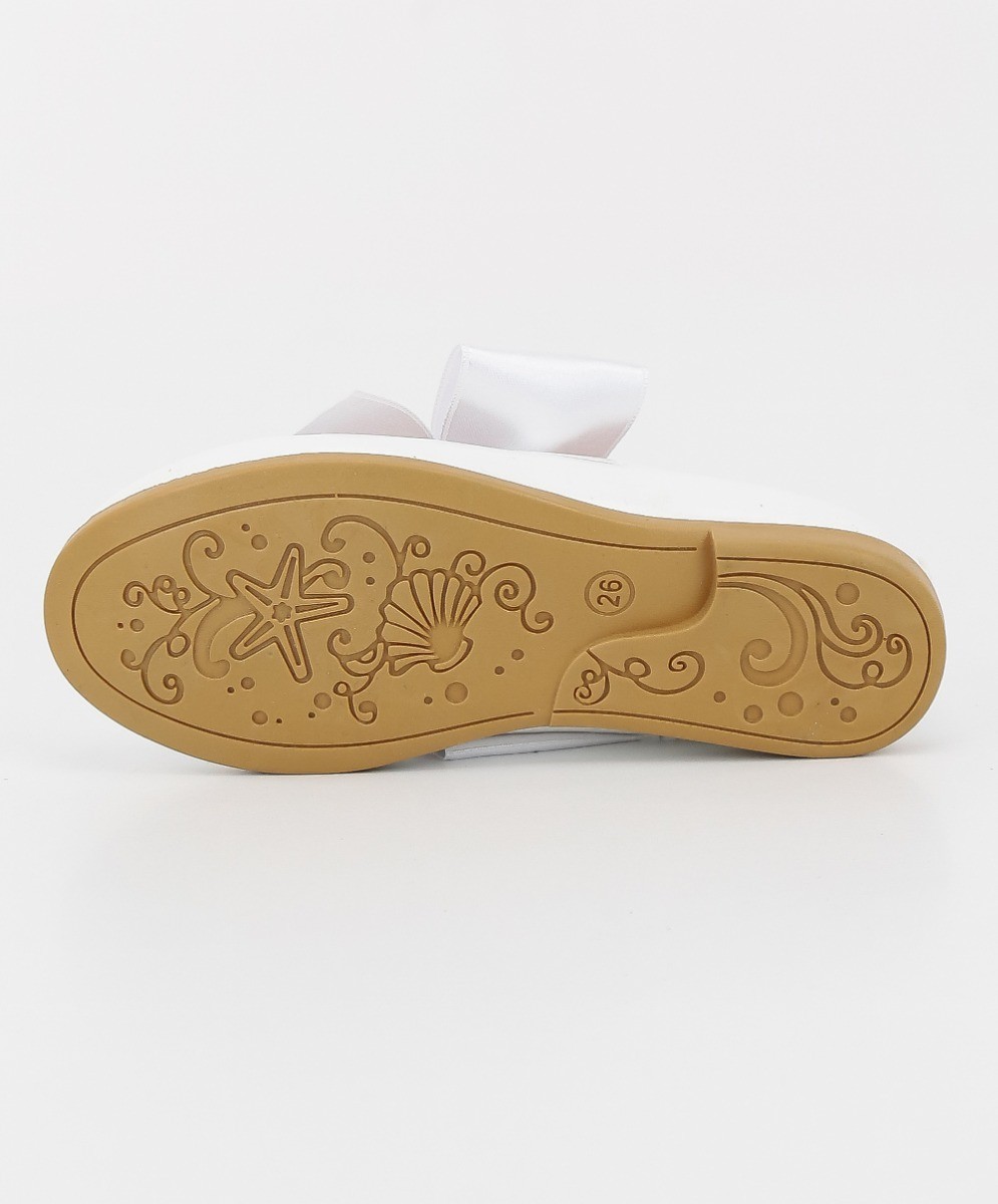 Blumenmädchen-Schuhe im spanischen Stil mit glänzender Mary-Jane-Schleife aus Lackleder