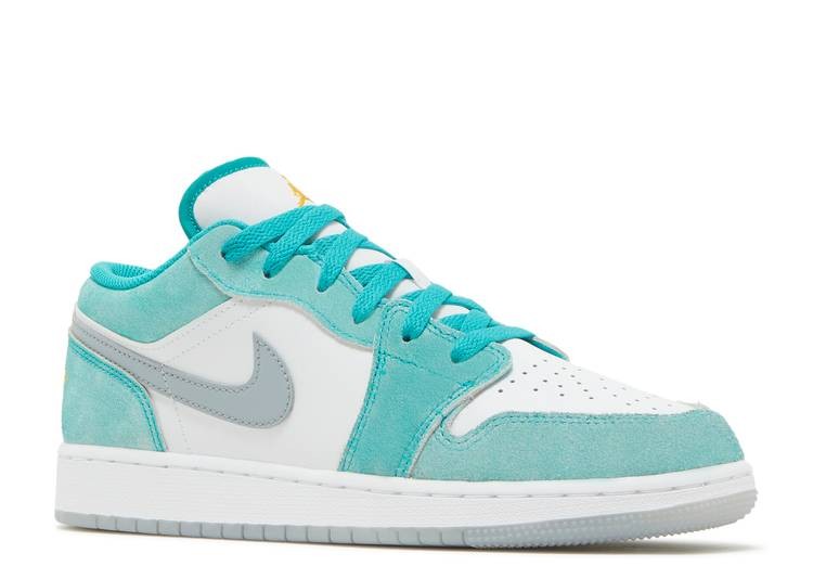 Jordan 1 Low SE New Emerald