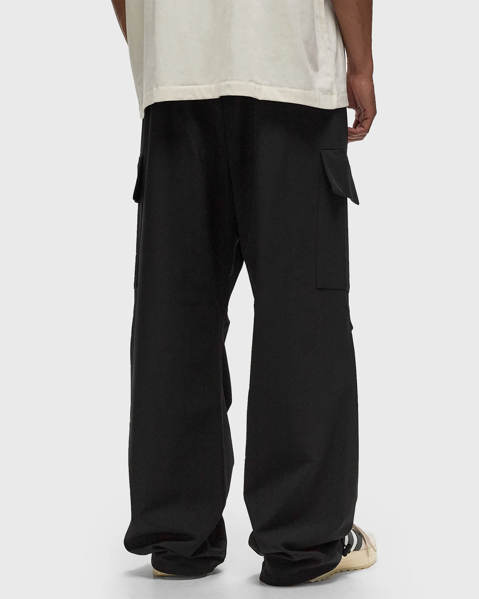 Fear of God Essentials Textured Nylon Field Pant 'Black'